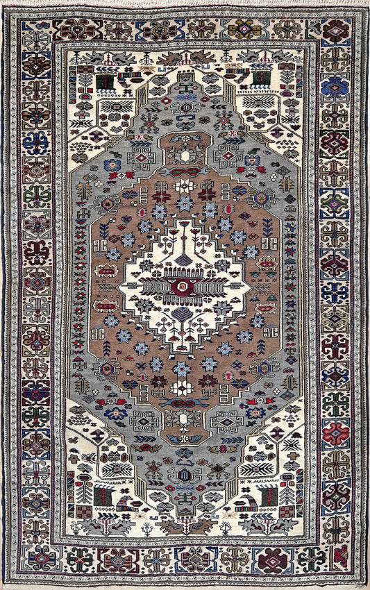 Konya Cavuslu vintage turkish rug shop san francisco bay area. Oriental rug shop Palo alto. Luxury rug shop berkeley CA.