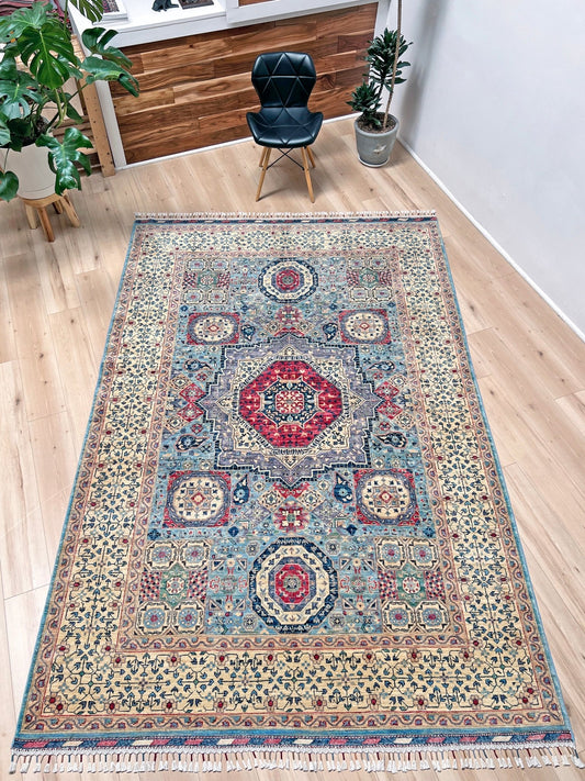 mamluk handmade area rug. Luxury rug for living room. Exquisite rug shop palo alto. Oriental rug shop san francisco bay area.