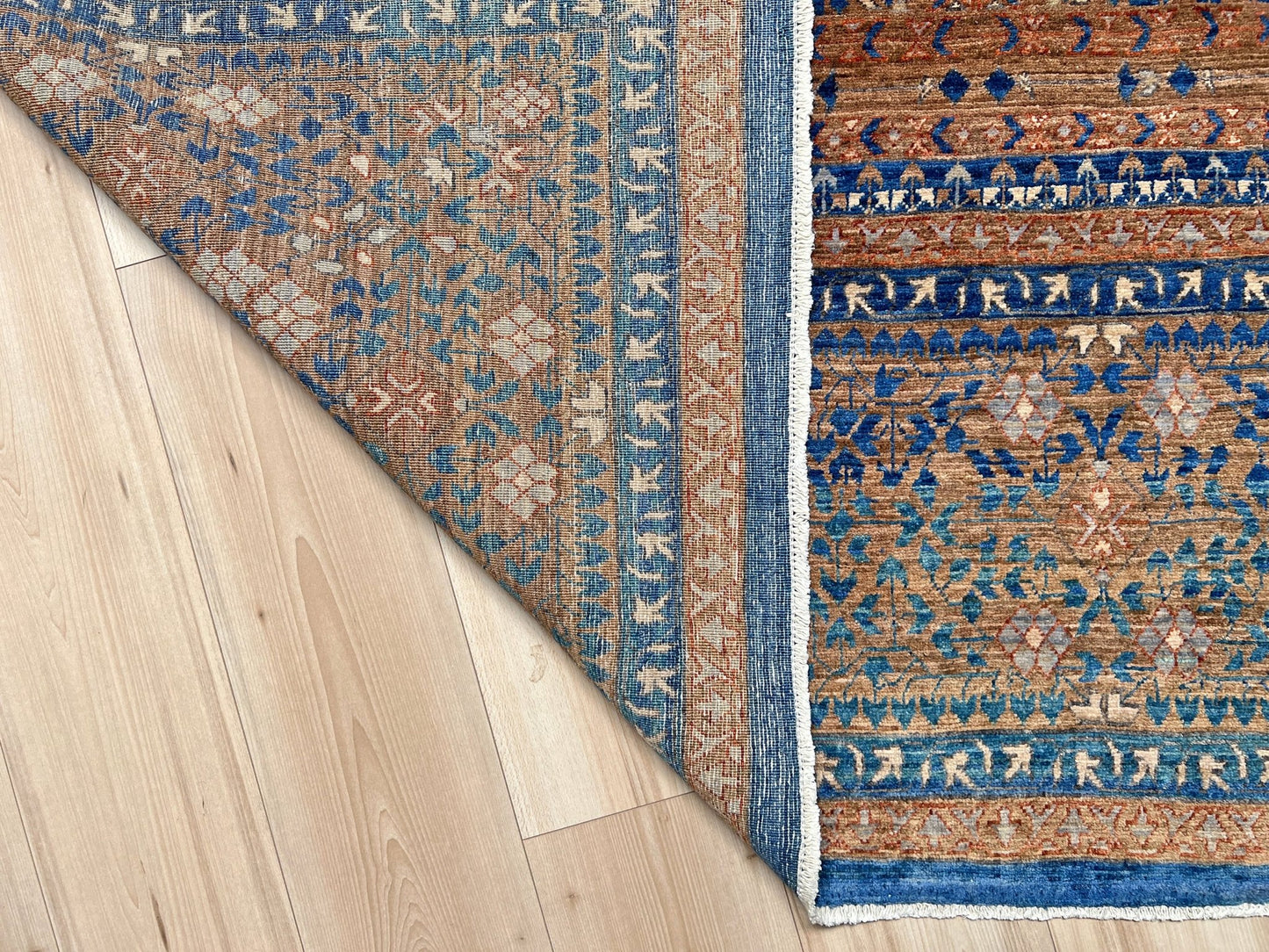 mamluk handmade area rug. 9x12 luxury contemporary rug for living room. Luxury transitional muted neutral rug shop palo alto. Oriental rug shop san francisco bay area.