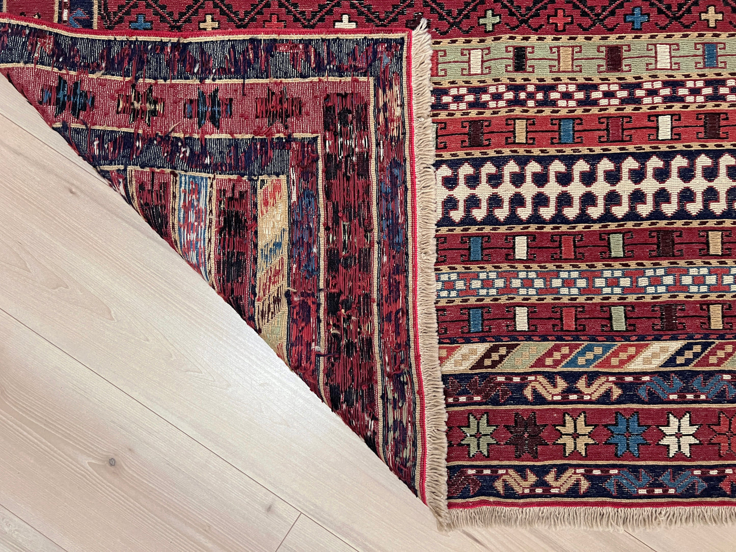 4x6 Rahrah Soumak Vintage Persian Rug. Oriental Rug shop San Francisco Bay Area. Buy handmade rug online free shipping USA Canada