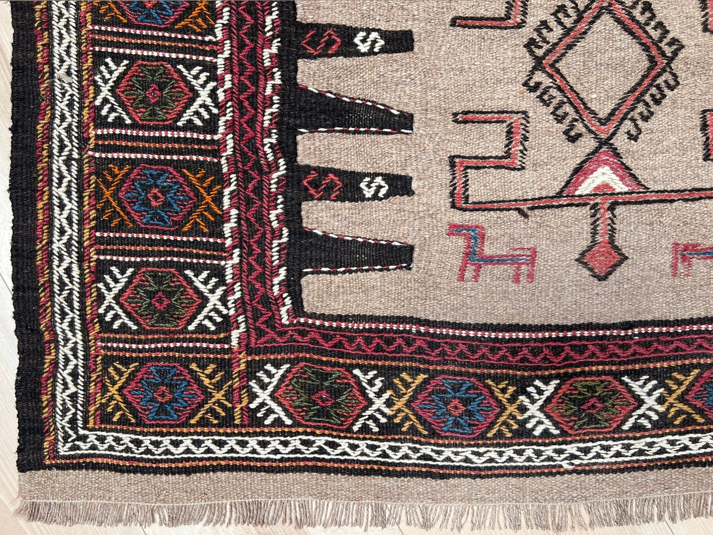 kochan kurdish vintage kilim rug shop san francisco bay area. Handmade wool flatweave rug bedroom, kitchen nursery