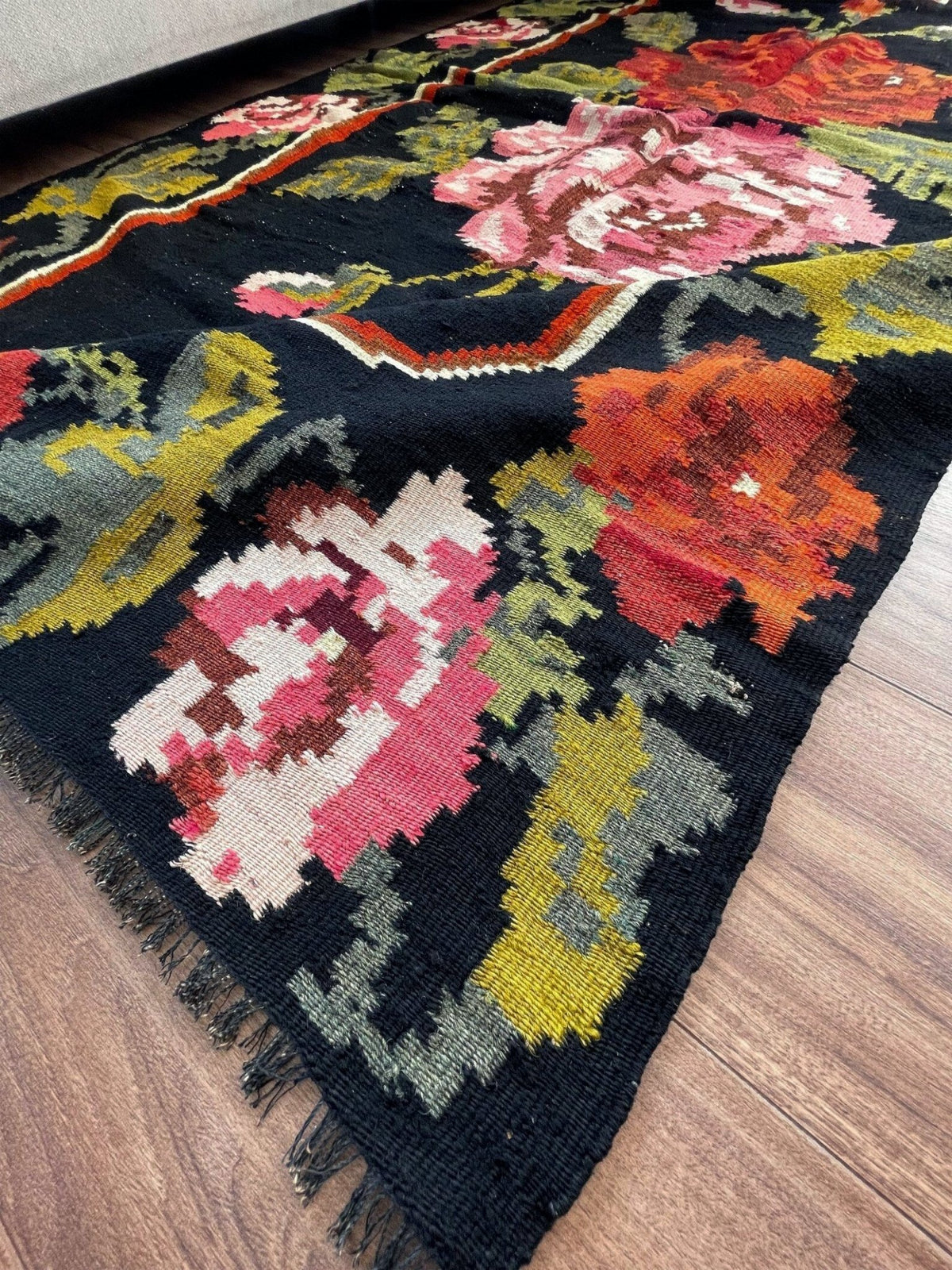 Vintage moldovan floral kilim rug 5x8 handmade rose design black background flatweave 1960s eastern european wool rug san francisco bay area rug shop indigo rugs
