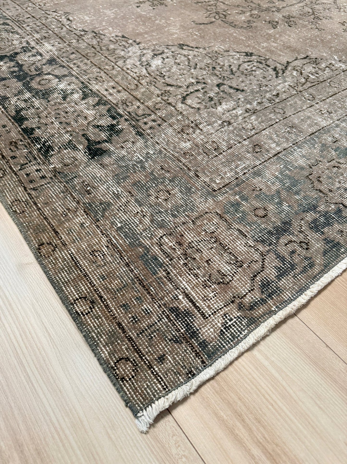 8x10 muted oushak distressed handmade rug san francisco bay area. Buy oriental rug online rug shopping free shipping to USA and Canada.