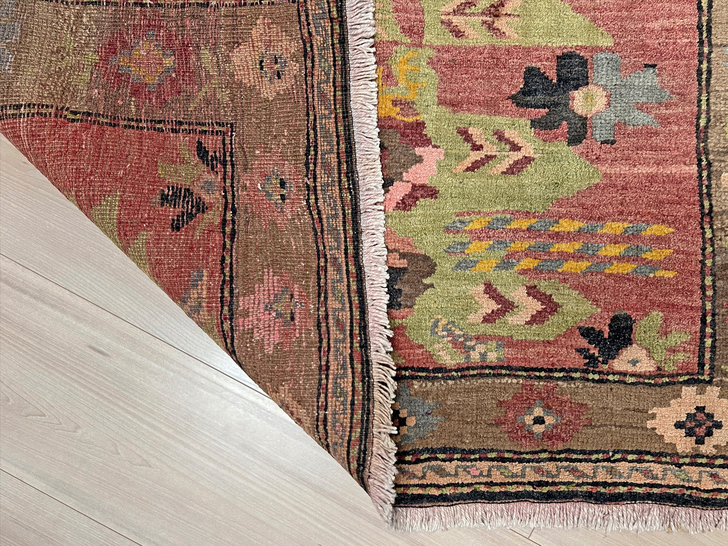 Karabagh Caucasian 4x6 vintage small wool rug. Handmade scatter accent rug. Oriental rug shop san francisco bay area. Buy handmade wool rug online