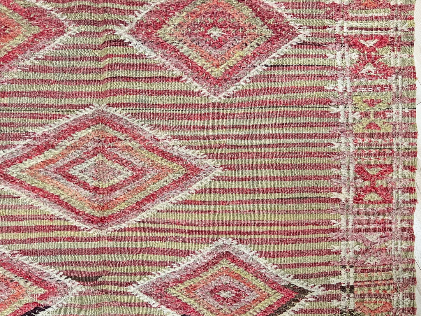 square vintage turkish kilim rug shop berkeley palo alto. Handmade wool flatweave rug san francisco bay area.