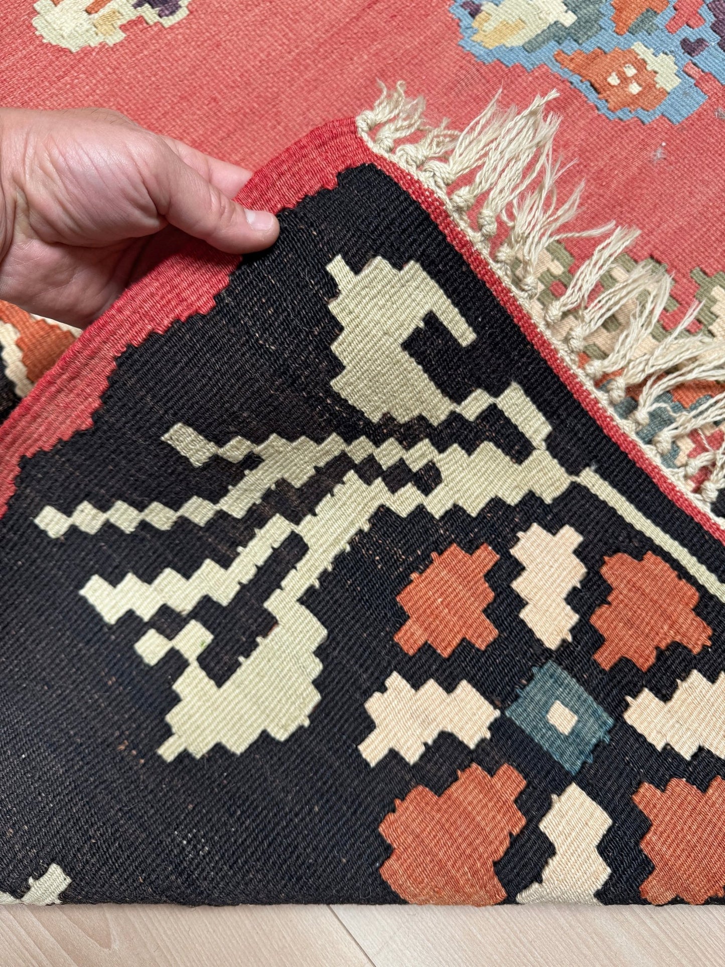 Bessarabian Floral Kilim • Vintage European Flatweave Rug (6'11"x9'9")