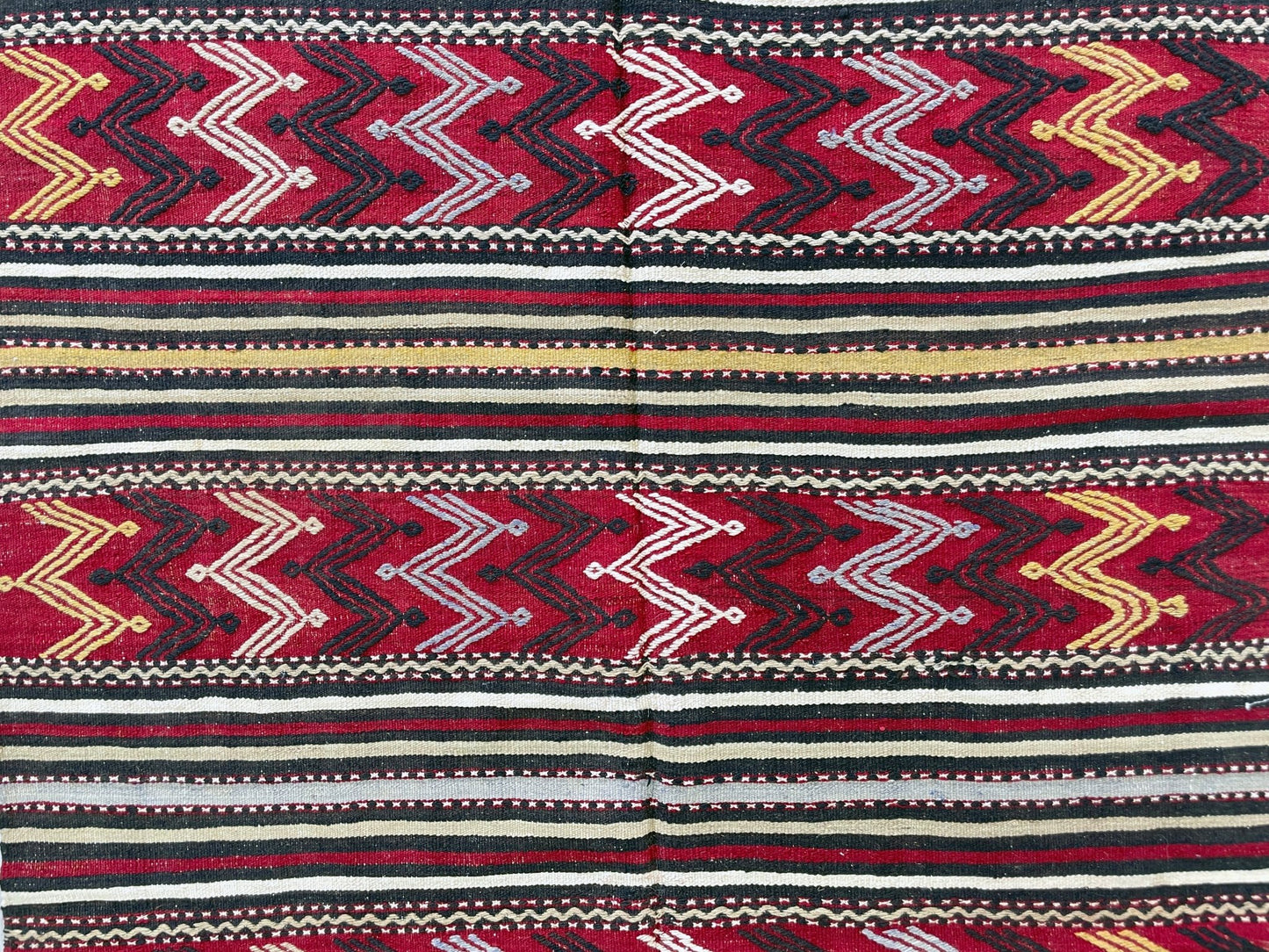 Canakkale Vintage turkish kilim rug shop San Francisco bay area. oriental rug store Buy vintage kilim rug online canada