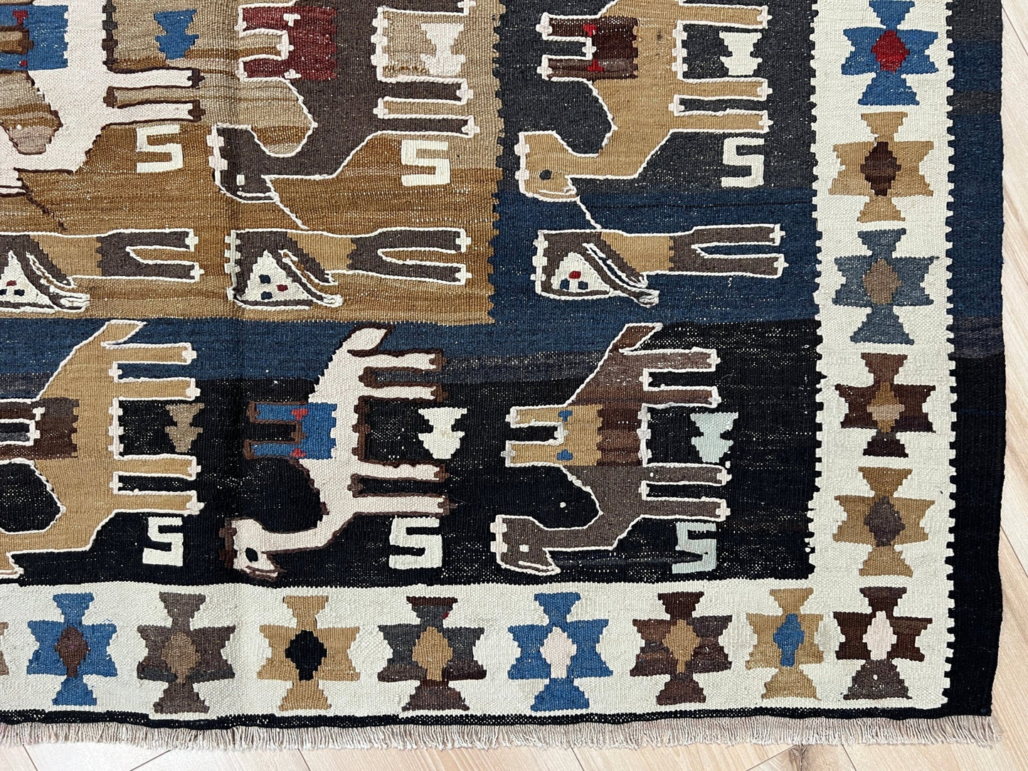 4x7 camel caravan persian vintage kilim rug shop san francisco bay area. Oriental rug shop. Buy handmade wool flatweave rug carpet.