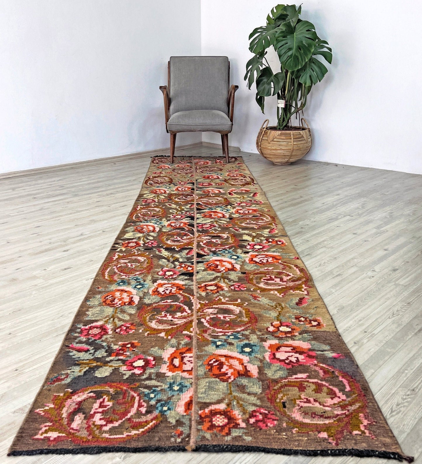 Moldovan rose kilim 2x12 runner rug. Oriental rug shop san francisco bay area palo alto berkeley. Buy kilim rugs free shipping to Canada, USA. Vintage kilim rug store california, los altos, los gatos.
