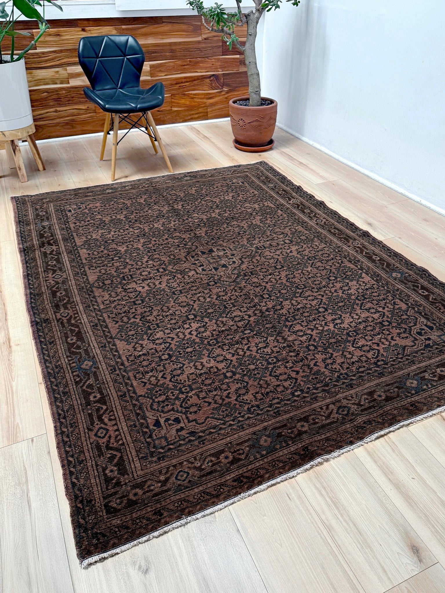 Handmade vintage Persian Malayer rug 5x7 – rich espresso and inky indigo hues, intricate geometric design, perfect for kitchen, bedroom, living room, or dining room. Shop the best rugs in San Mateo, SF Bay Area – free shipping!