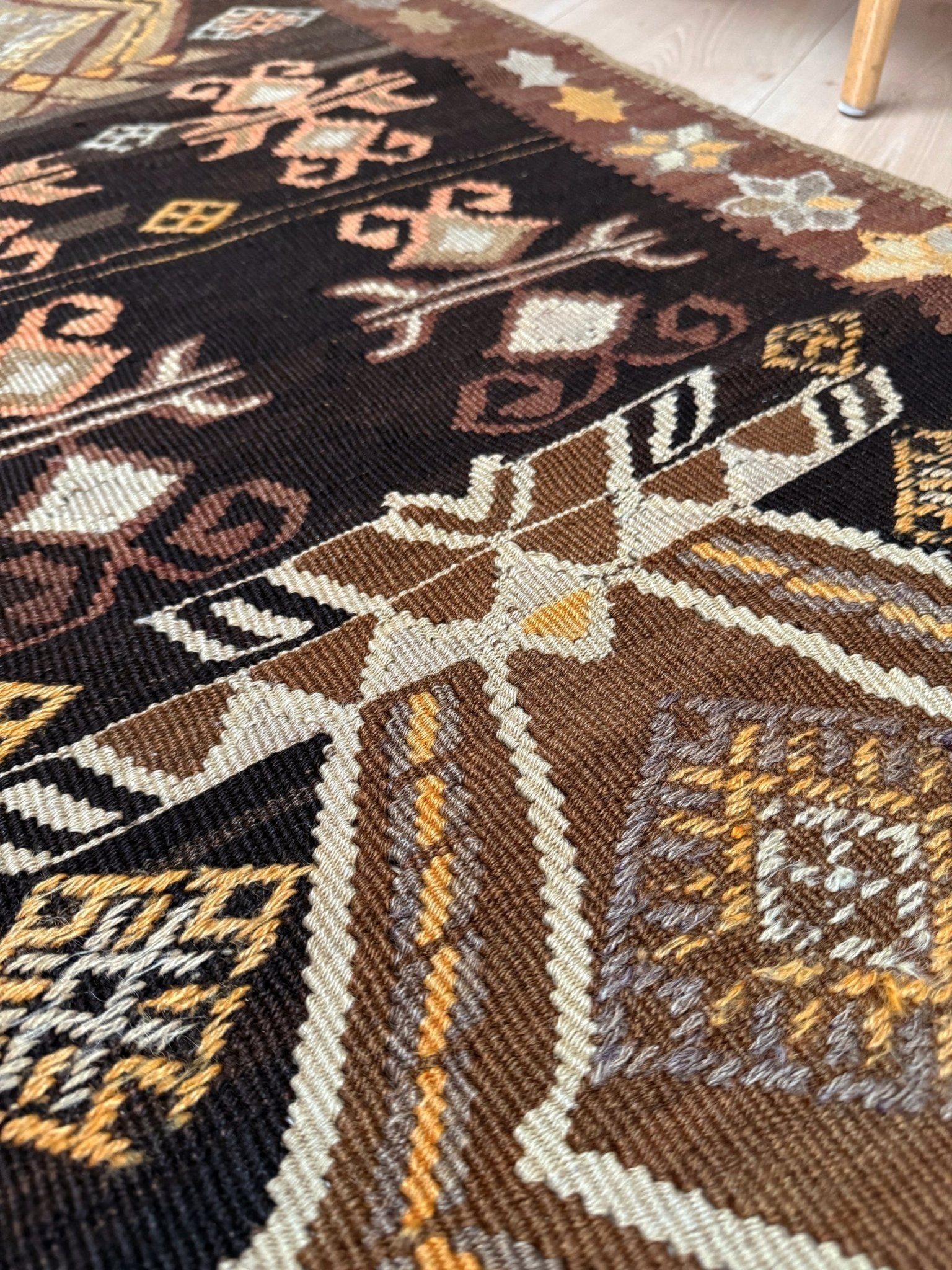 2x5 Handmade vintage turkish kilim wool flatweave runner rug for kitchen bedroom entryway hallway. 