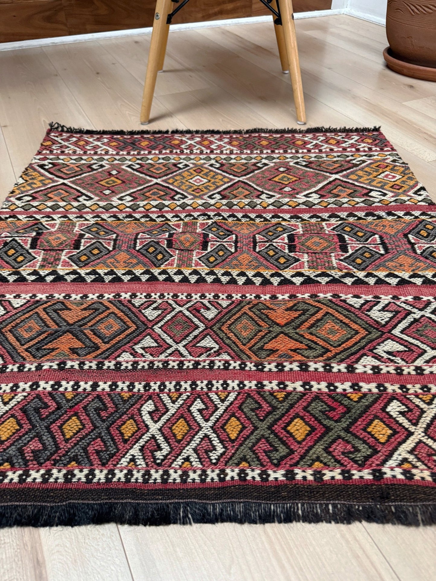 3x3 square handmade wool turkish vintage rug bathmat doormat entry rug shopping san francisco bay area. Handmade rug shopping free shipping.