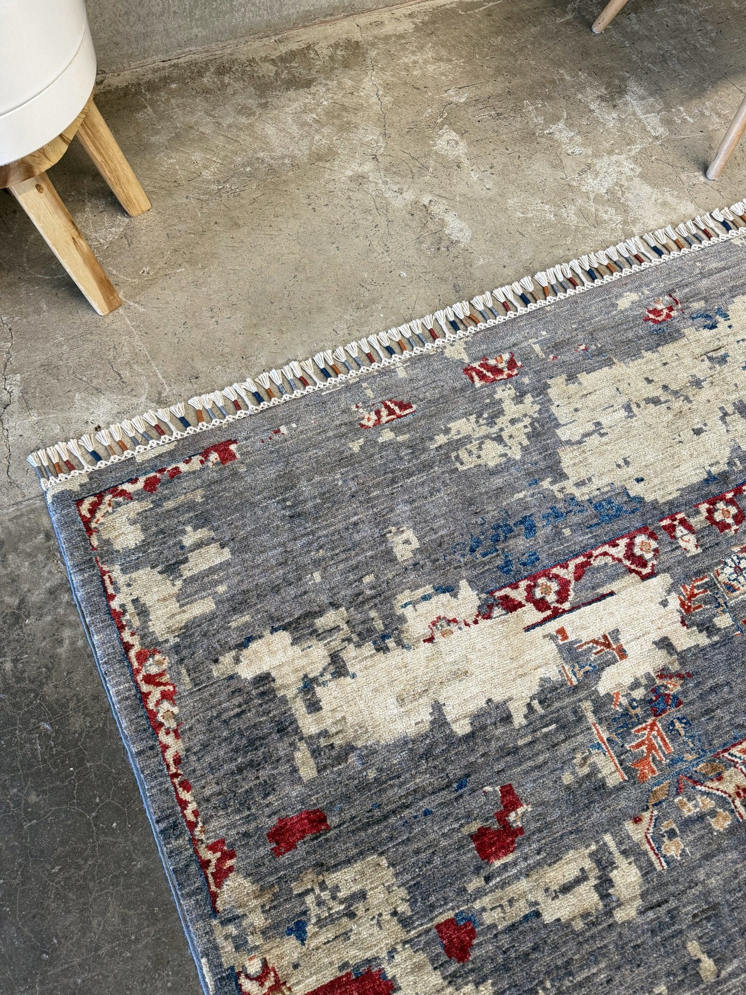 Transitional erased modern Mamluk design rug in 9x12 size with crimson medallion, silvery gray background, and ivory accents — perfect for living rooms, dining rooms, or bedrooms. Handmade wool rug from Indigo Rugs, Burlingame SF Bay Area with free shipping.