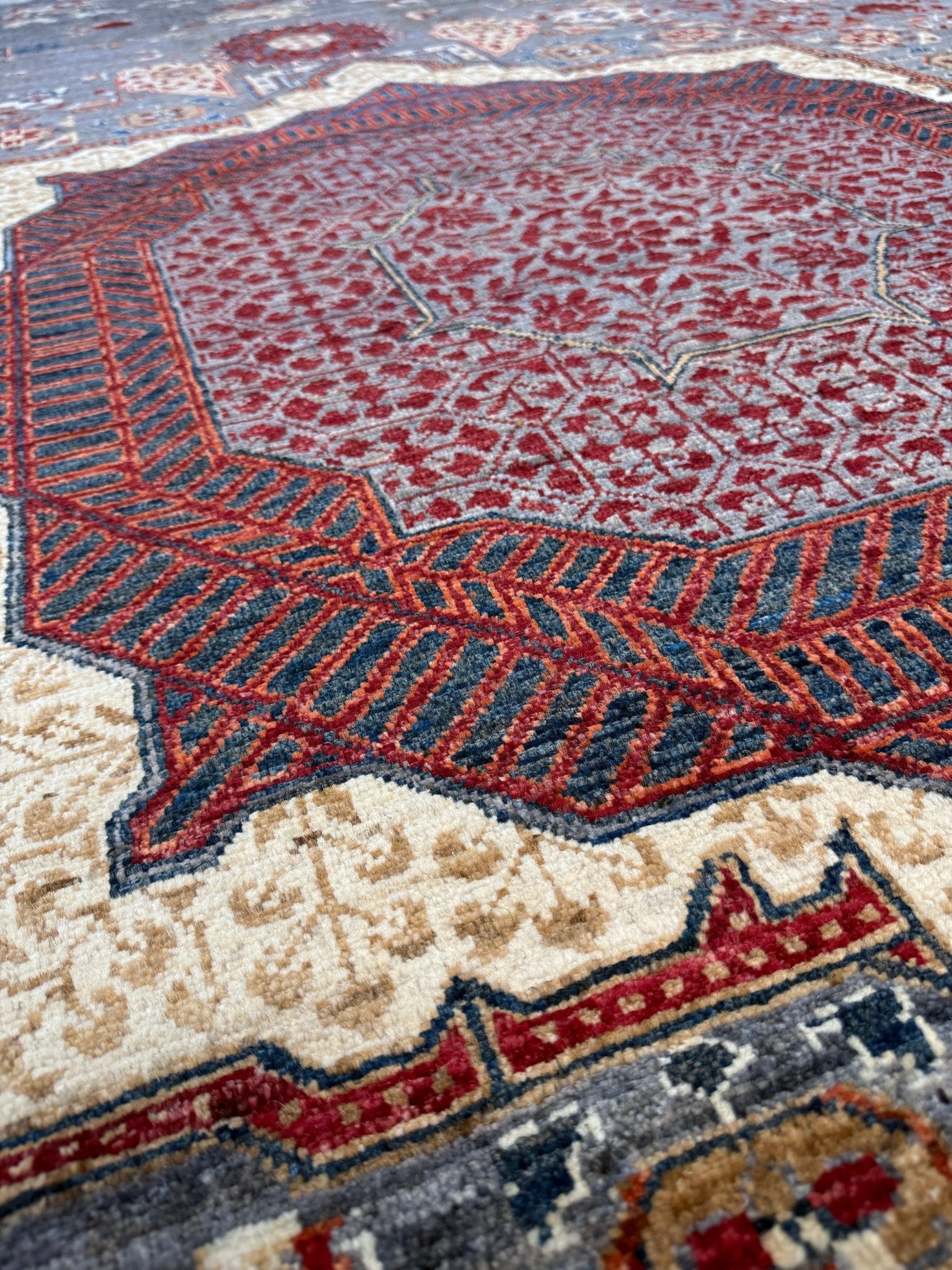 Transitional erased modern Mamluk design rug in 9x12 size with crimson medallion, silvery gray background, and ivory accents — perfect for living rooms, dining rooms, or bedrooms. Handmade wool rug from Indigo Rugs, Burlingame SF Bay Area with free shipping.
