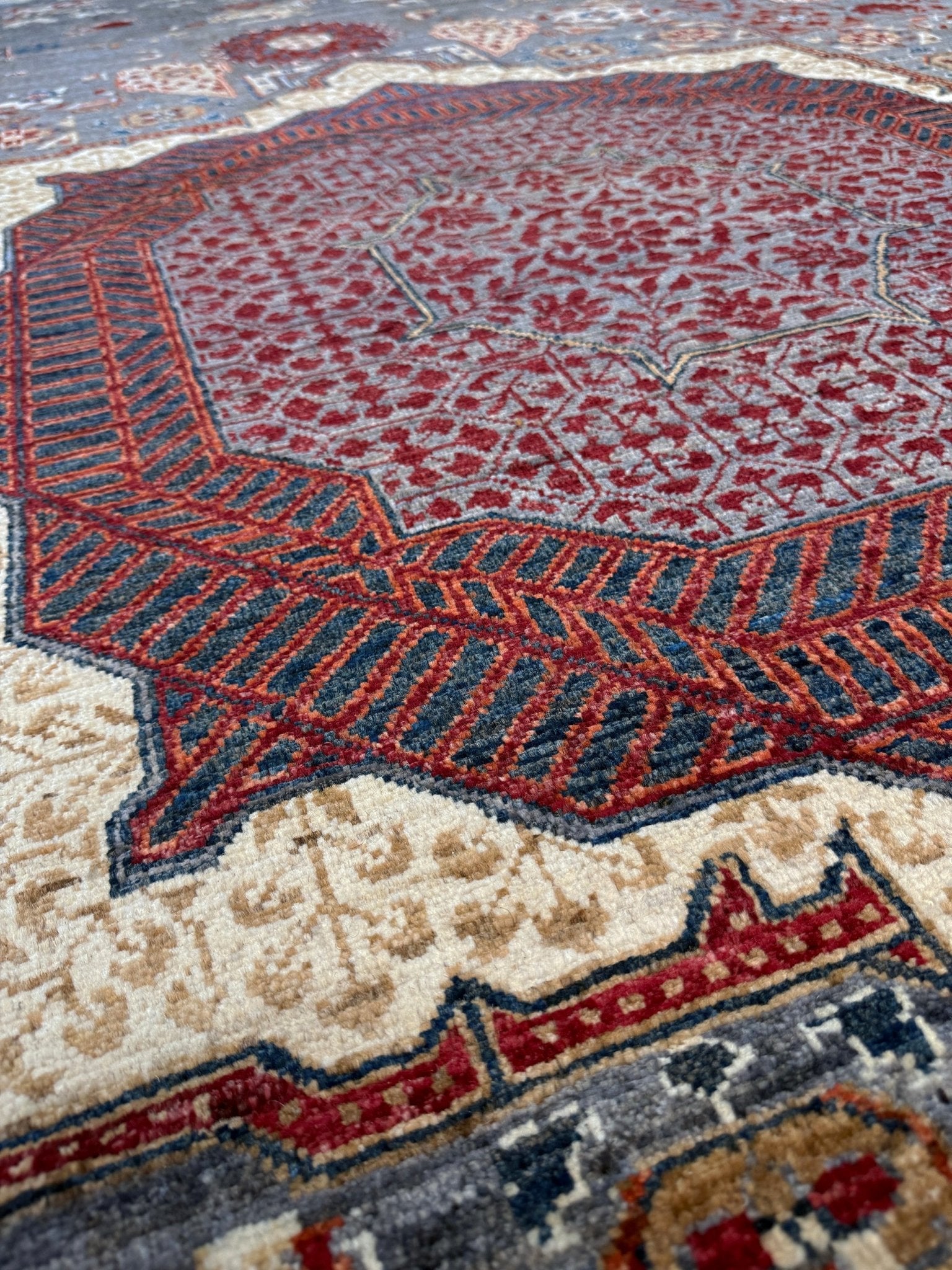 Transitional erased modern Mamluk design rug in 9x12 size with crimson medallion, silvery gray background, and ivory accents — perfect for living rooms, dining rooms, or bedrooms. Handmade wool rug from Indigo Rugs, Burlingame SF Bay Area with free shipping.