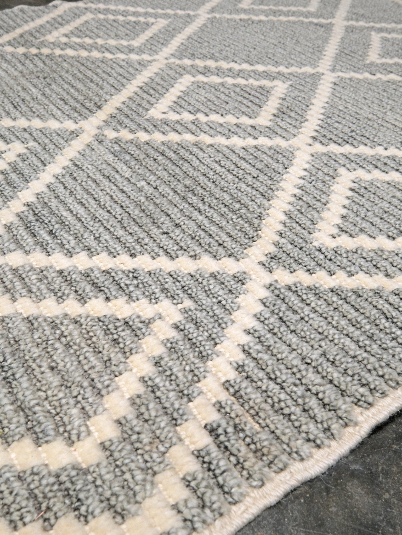 Small gray Turkish Tulu rug with ivory geometric diamond pattern, handmade wool rug, 4x6 from Indigo Rugs Burlingame Bay Area.