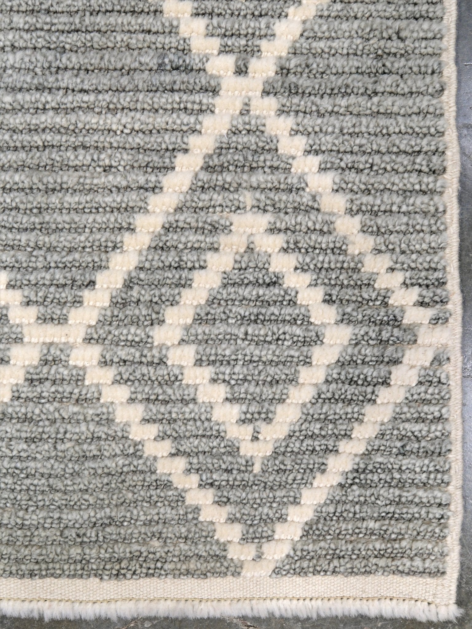 Small gray Turkish Tulu rug with ivory geometric diamond pattern, handmade wool rug, 4x6 from Indigo Rugs Burlingame Bay Area.