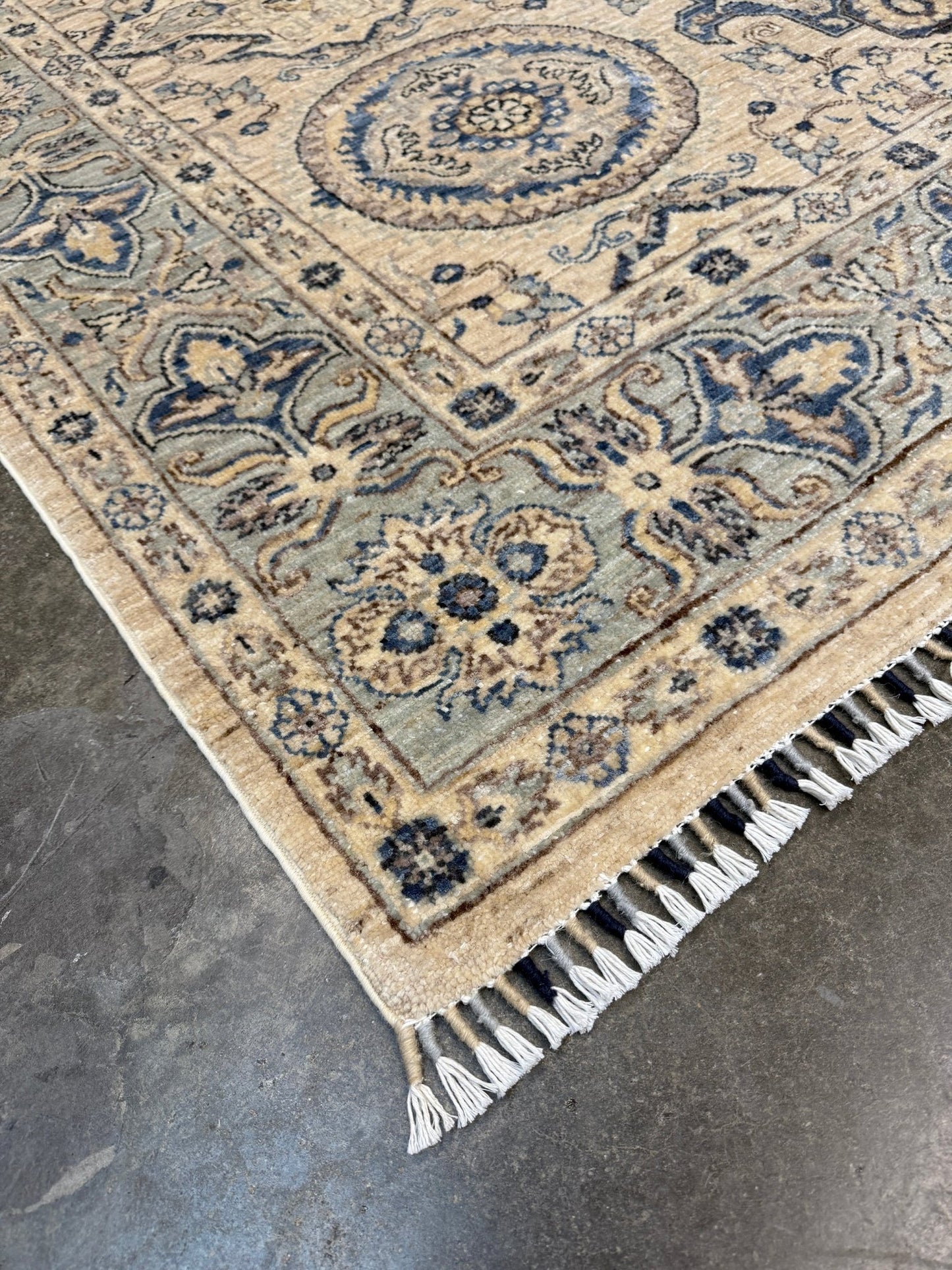 6x9 handmade transitional Ziegler Sultanabad Turkish rug in soft ivory, beige, and muted blue tones with a neutral, calming palette. Ideal for living rooms, dining rooms, and bedrooms in modern, rustic, or coastal décor. From a rug shop in Burlingame, San Francisco Bay Area, CA with free shipping.
