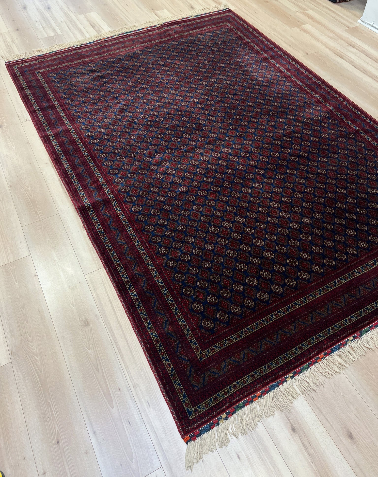 Soft Turkmen rug for living room, bedroom, dining. Oriental rug store san mateo, palo alto, berkeley. Buy oriental rug shop.