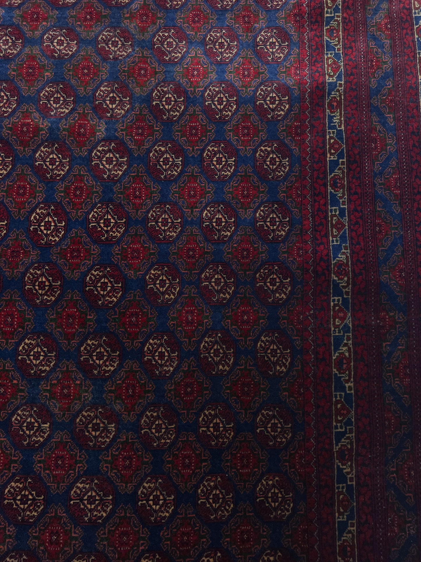 Soft Turkmen rug for living room, bedroom, dining. Oriental rug store san francisco, palo alto, berkeley. Buy oriental rug