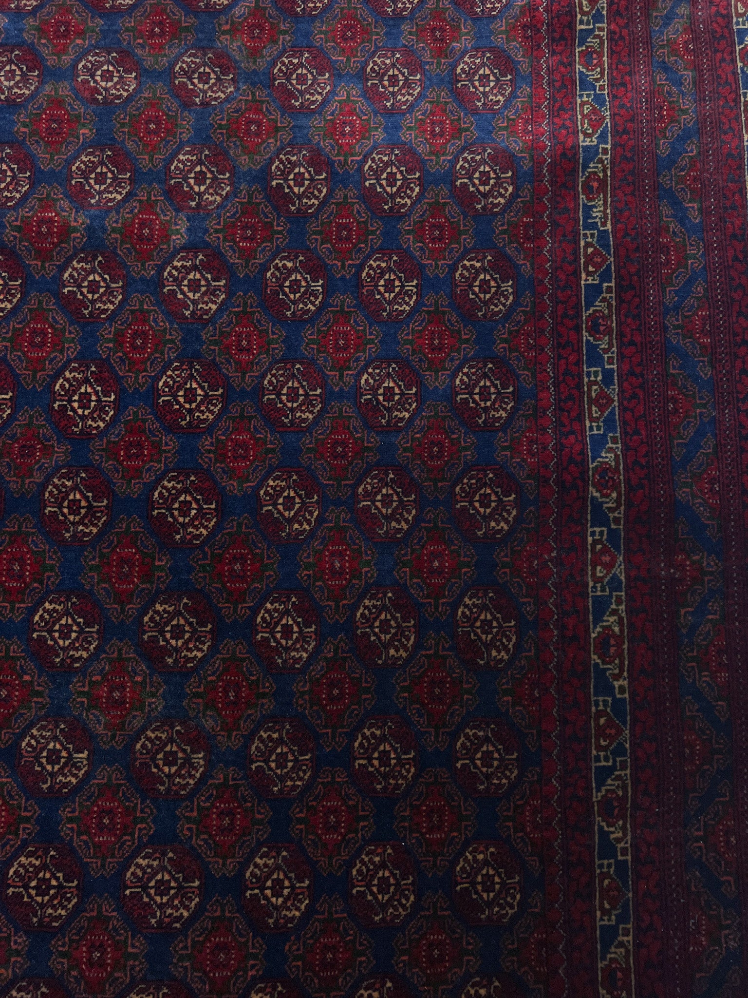 Soft Turkmen rug for living room, bedroom, dining. Oriental rug store san francisco, palo alto, berkeley. Buy oriental rug