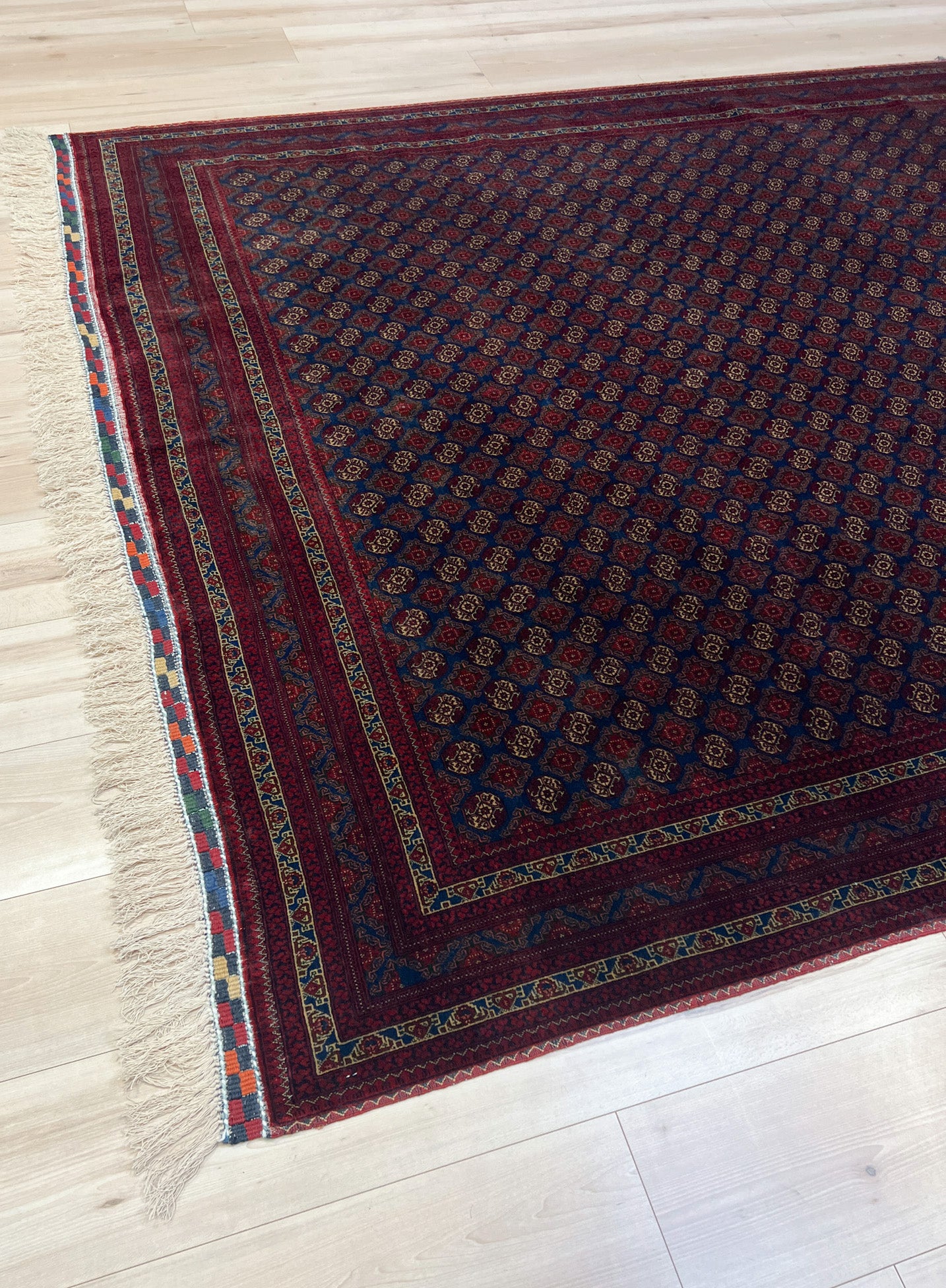 Soft Turkmen rug for living room, bedroom, dining. Oriental rug store san francisco, palo alto, berkeley. Buy oriental rug