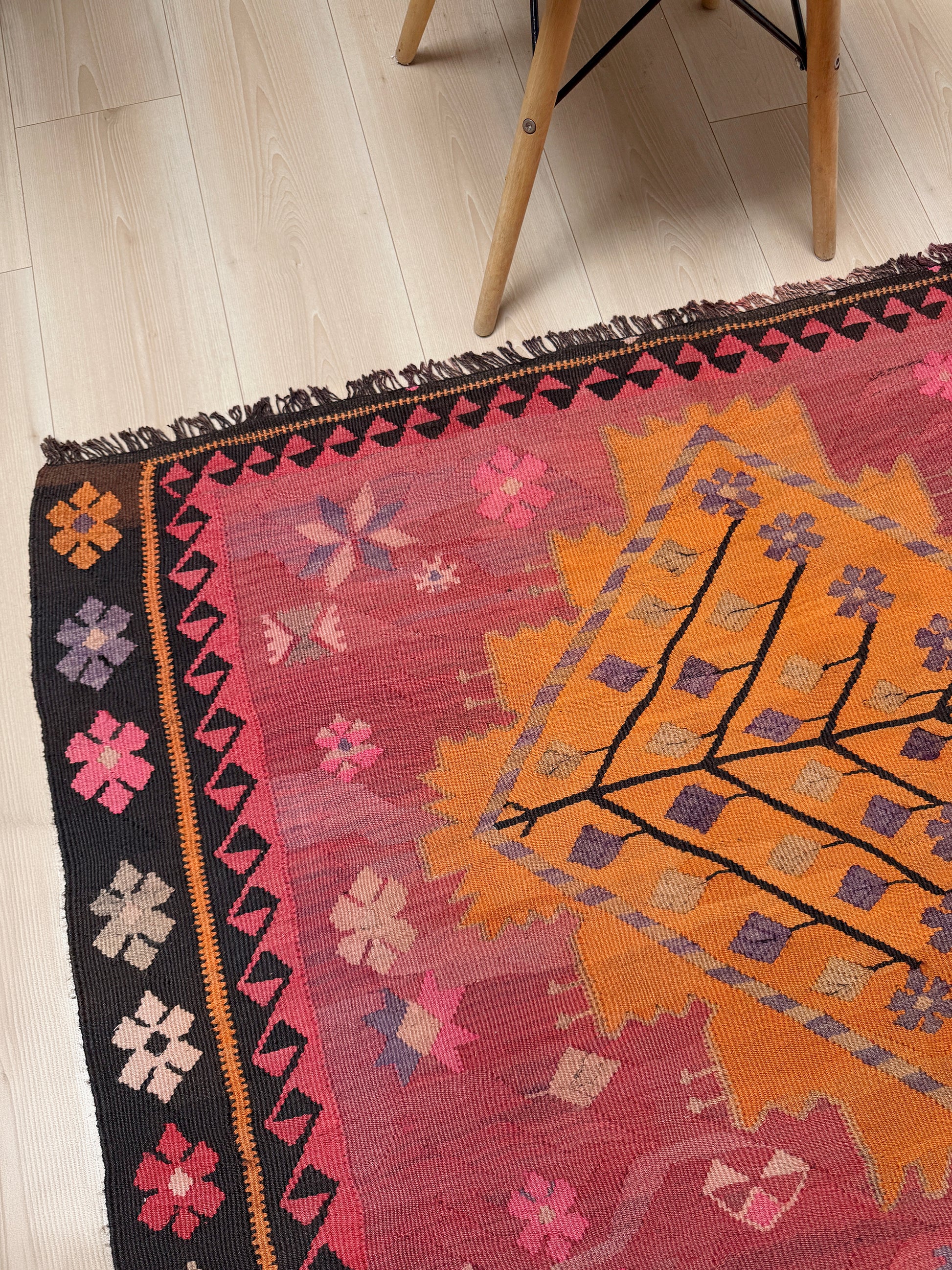 Vintage Kars Turkish kilim rug in dusty pink, warm apricot orange, handwoven from Anatolian wool 5x10. 