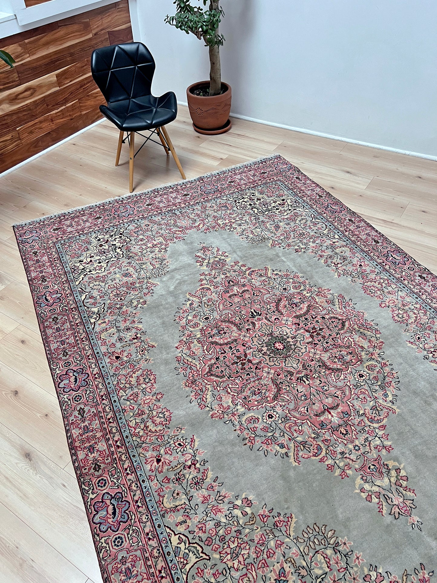 Kayseri • Vintage Turkish Rug (6'1"x9'8")