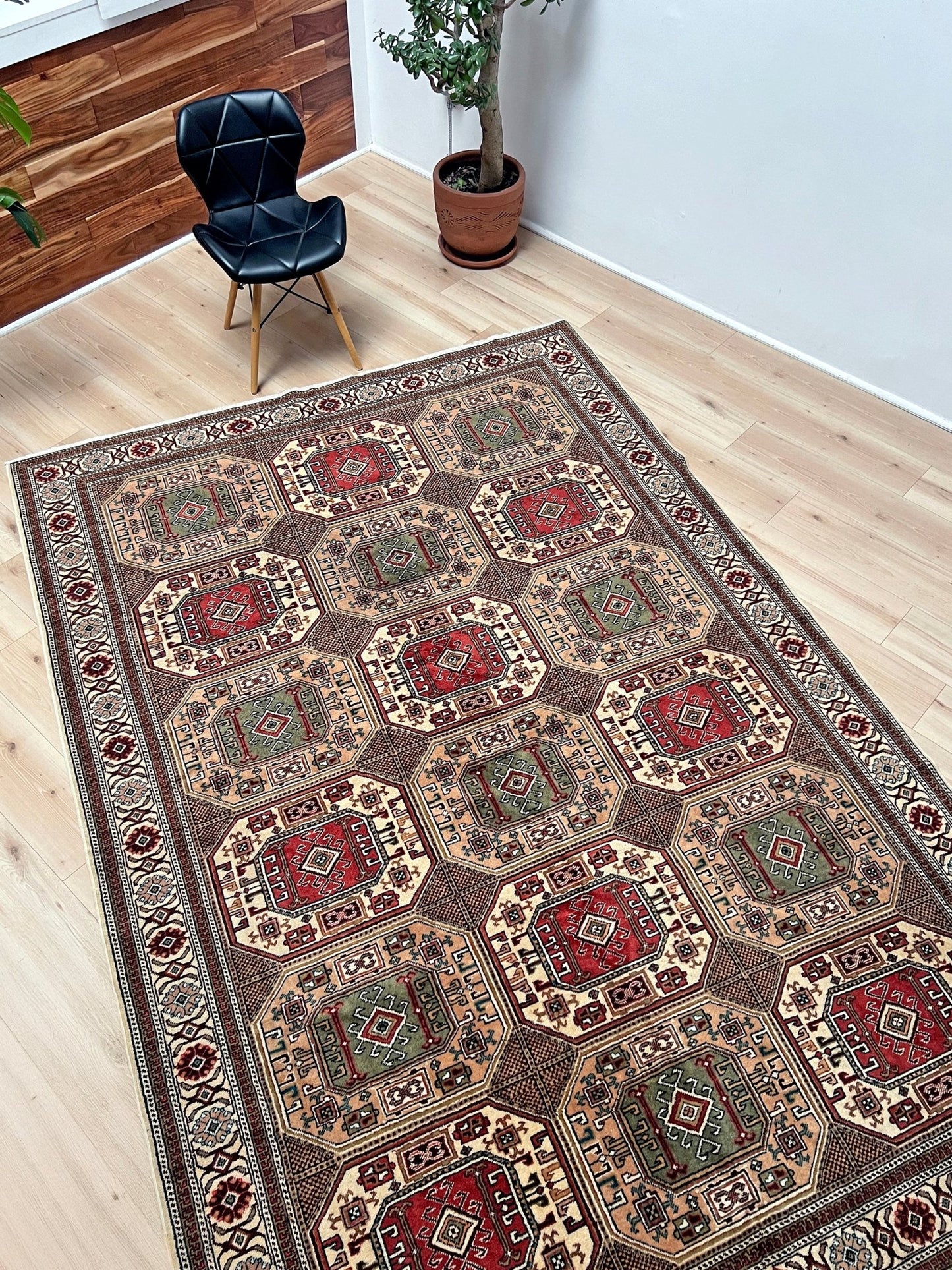 Kayseri geometric panel design turkish rug shop san francisco bay area. Handmade wool rug free shipping affordable rug.