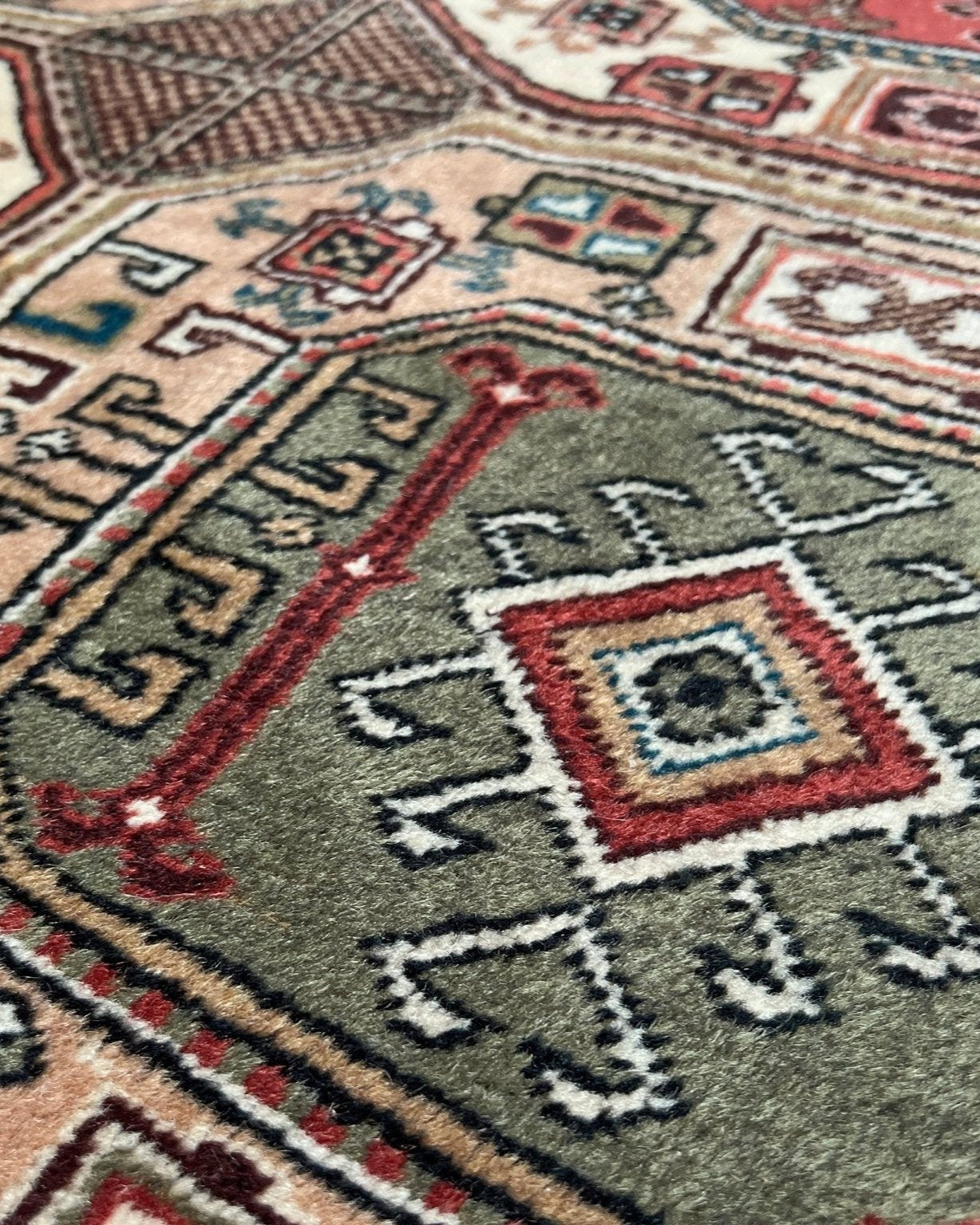 Kayseri geometric panel design turkish rug shop san francisco bay area. Handmade wool rug free shipping affordable rug.