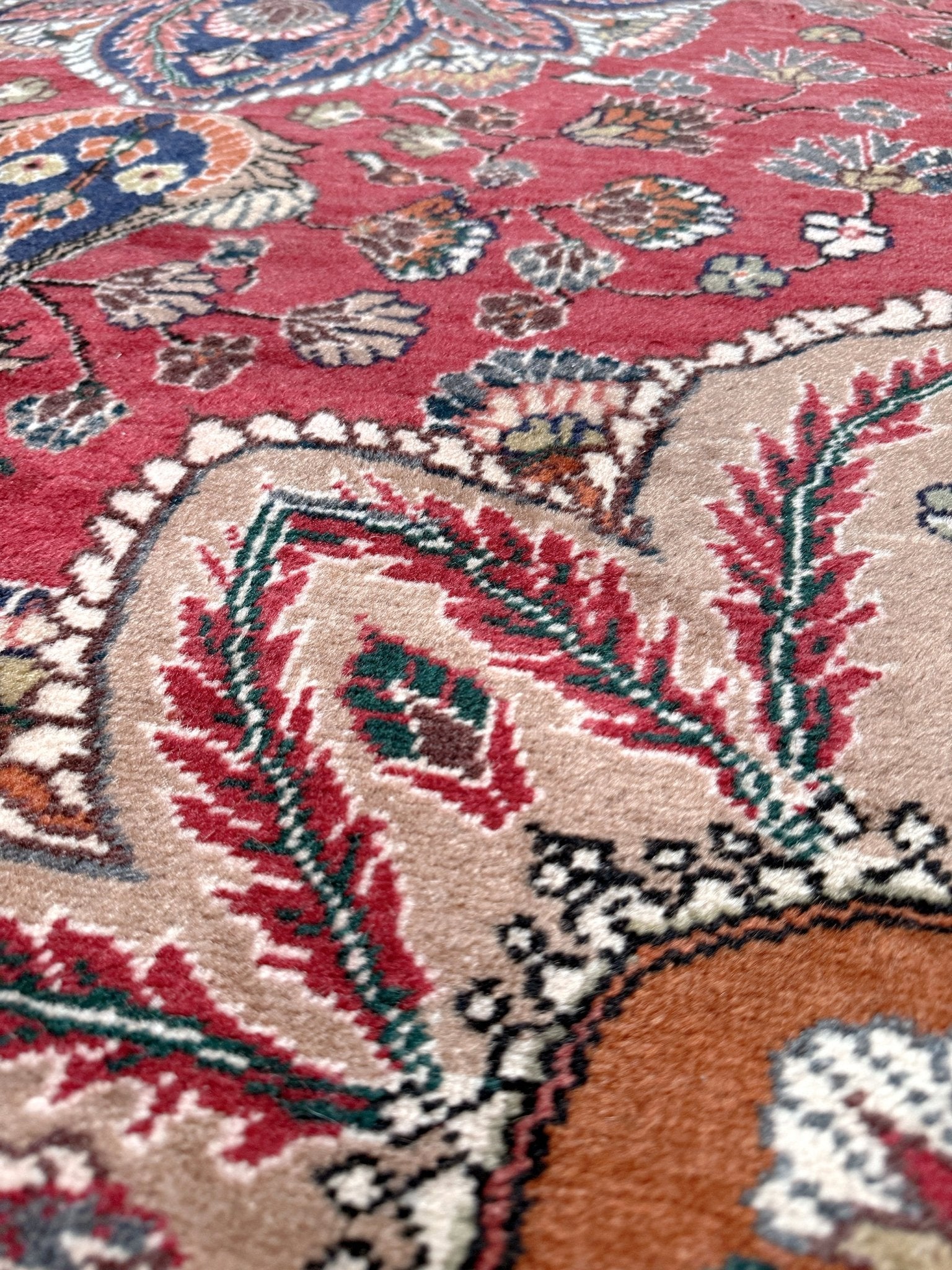 Crimson Red 5x7 Kayseri handmade Turkish wool rug from the best rug shop in the San Francisco Bay Area, Burlingame CA, free shipping available. Perfect for living rooms, bedrooms, dining rooms, studies, or formal sitting areas