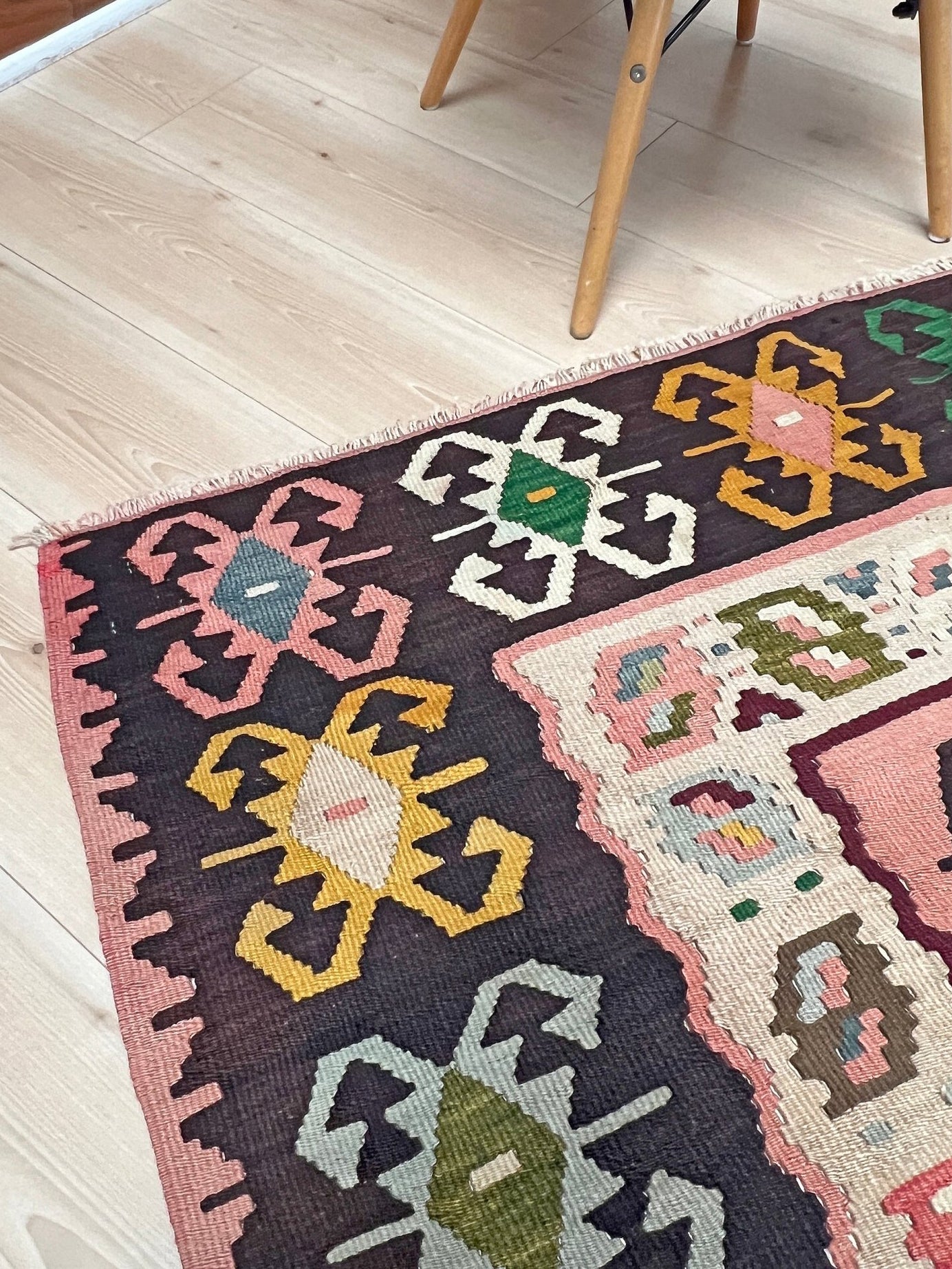 pink Colorful handmade kilim rug shop san francisco bay area. Buy wool flatweave geometric design rug. 