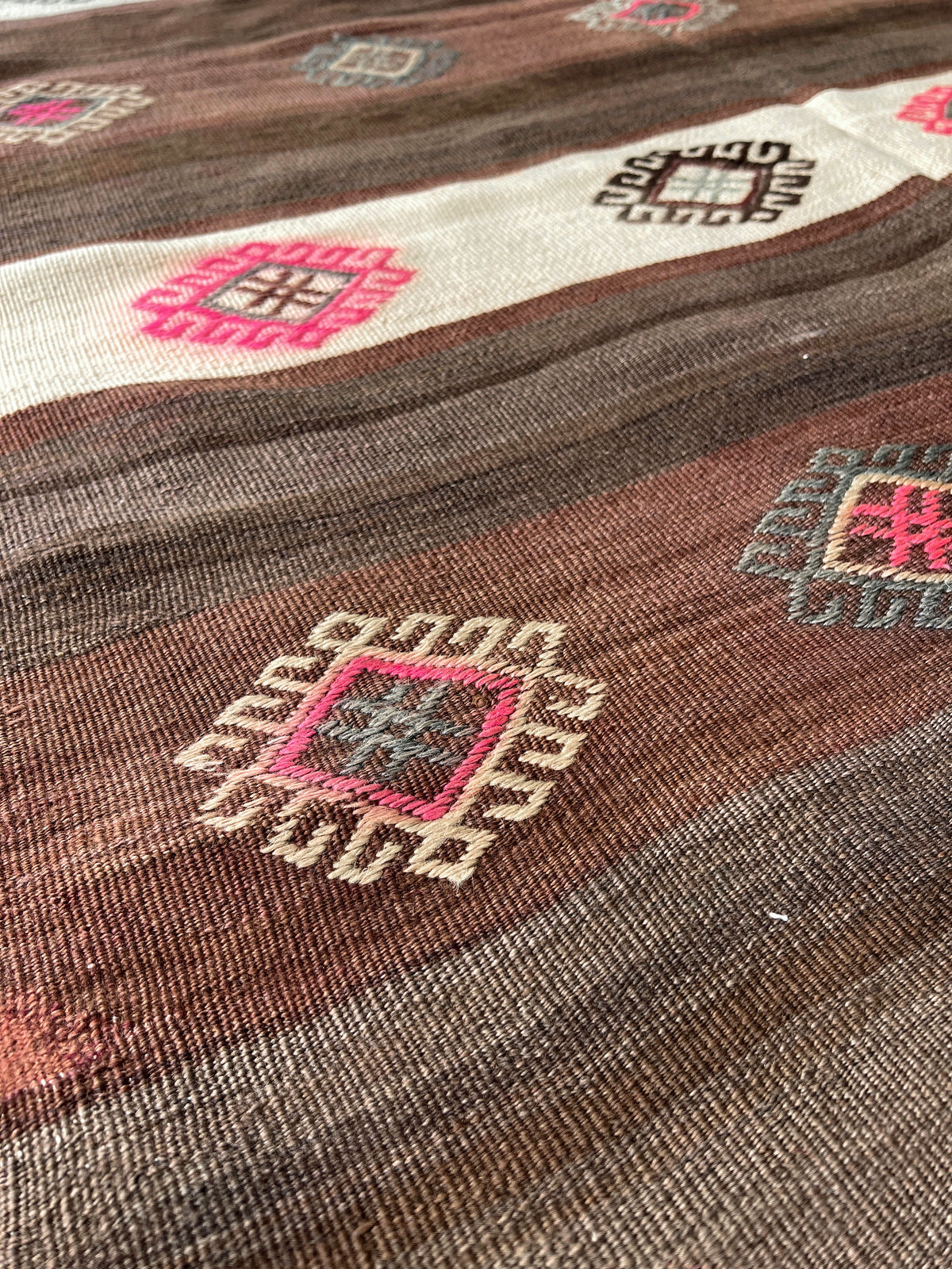 4x7 Brown cream handmade turkish kilim rug for living room bedroom kitchen entry. Flatweave wool carpet with stripes from best kilim rug shop san francisco bay area. Free shipping.