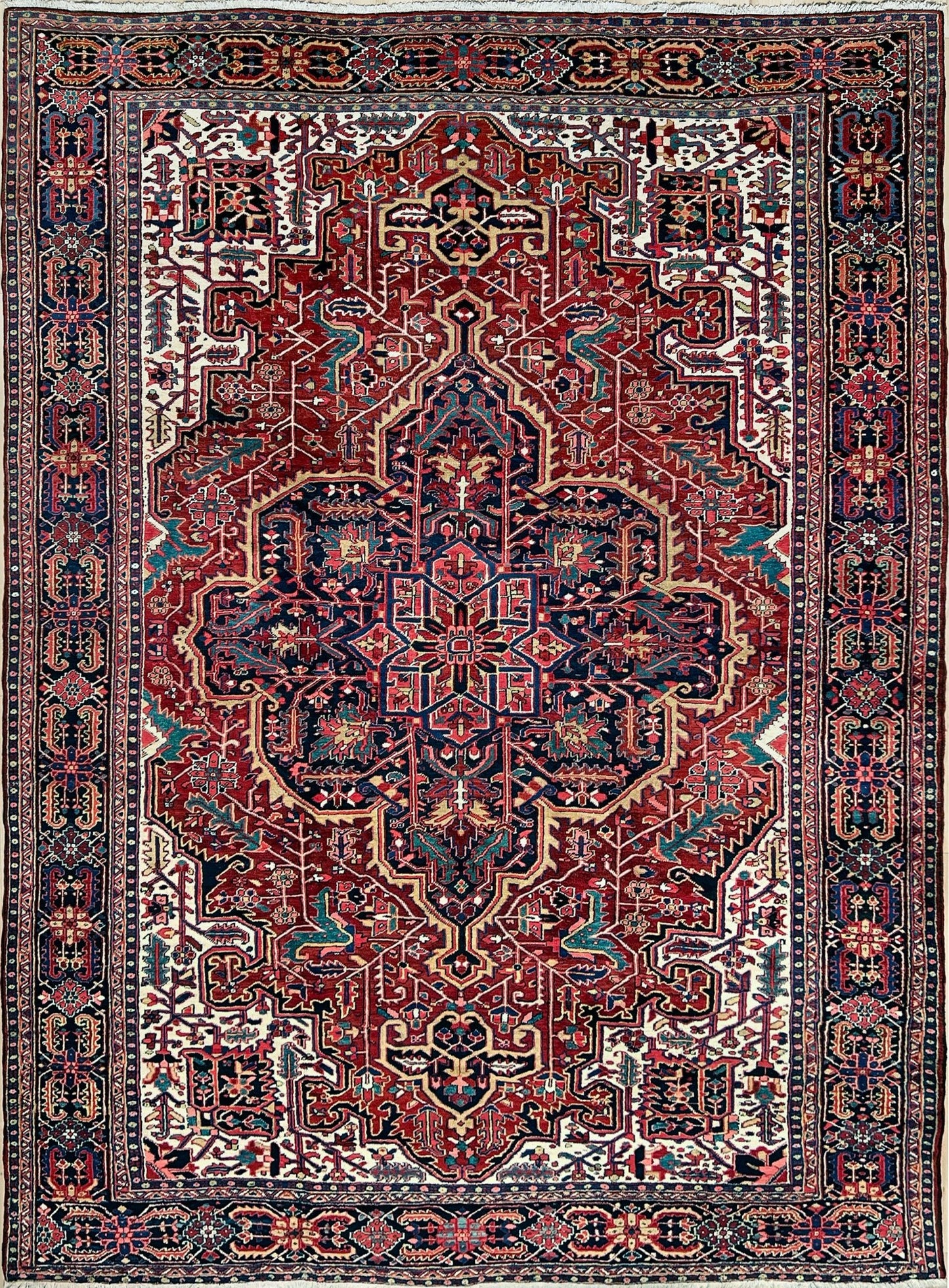 serapi heriz persian handmade area rug. 10x14 vintage rug for living room. Luxury living room rug shop palo alto menlo park. Oriental rug shop san francisco bay area.