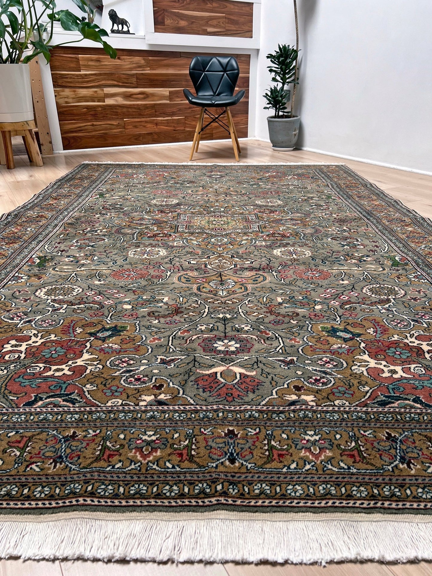 Kayseri handmade turkish rug shop san francisco bay area. Luxury wool living room rug shop palo alto. Oriental rug berkeley.