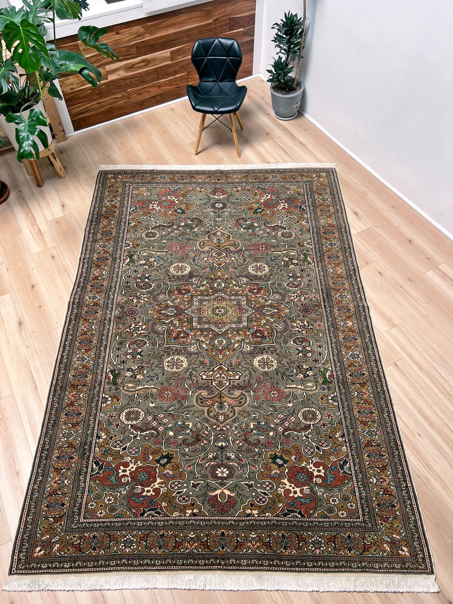 Kayseri handmade turkish rug shop san francisco bay area. Luxury wool living room rug shop palo alto. Oriental rug berkeley.