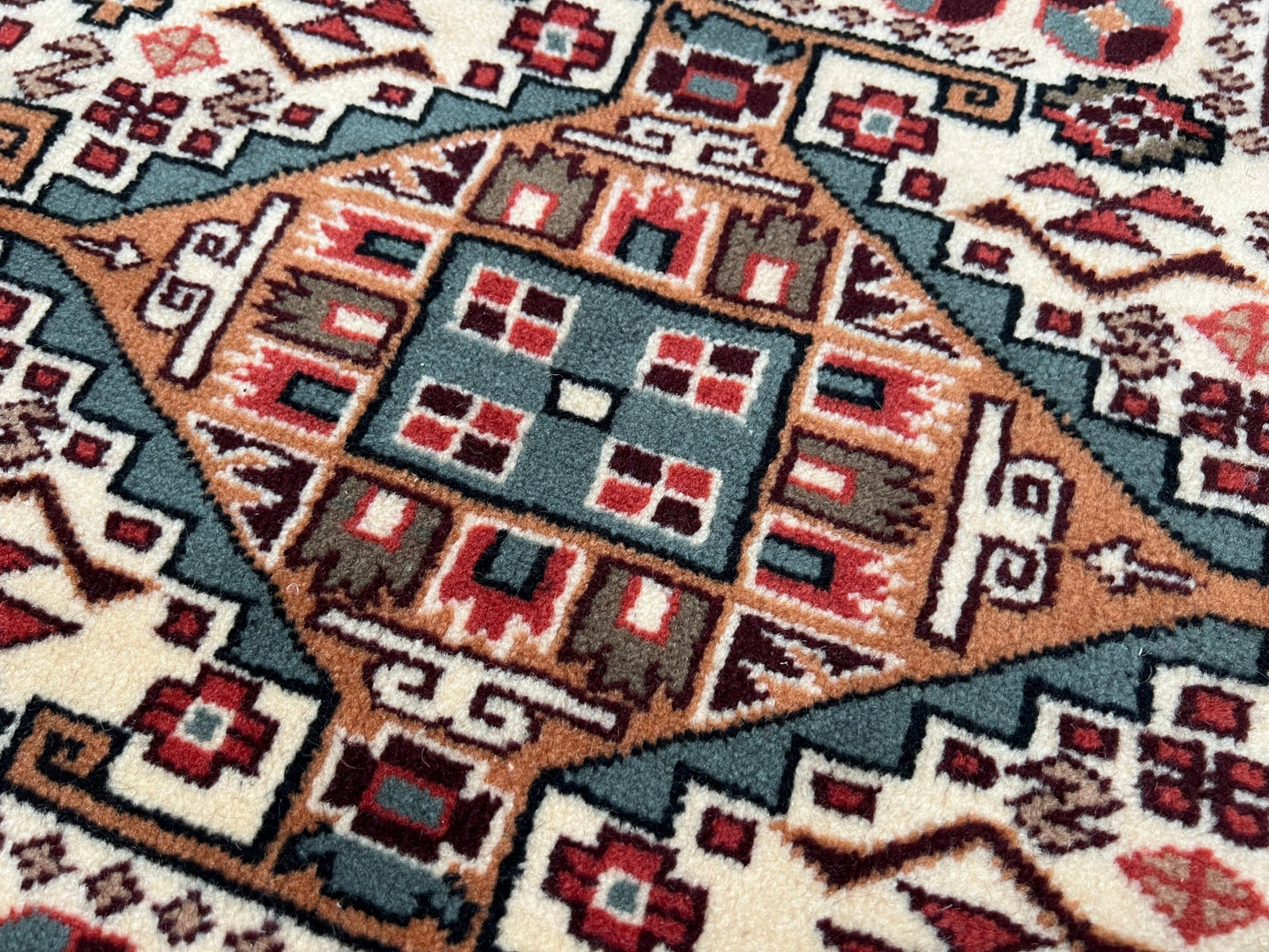 Kayseri tribal turkish rug shop san francisco bay area. Handmade luxury wool rug palo alto.