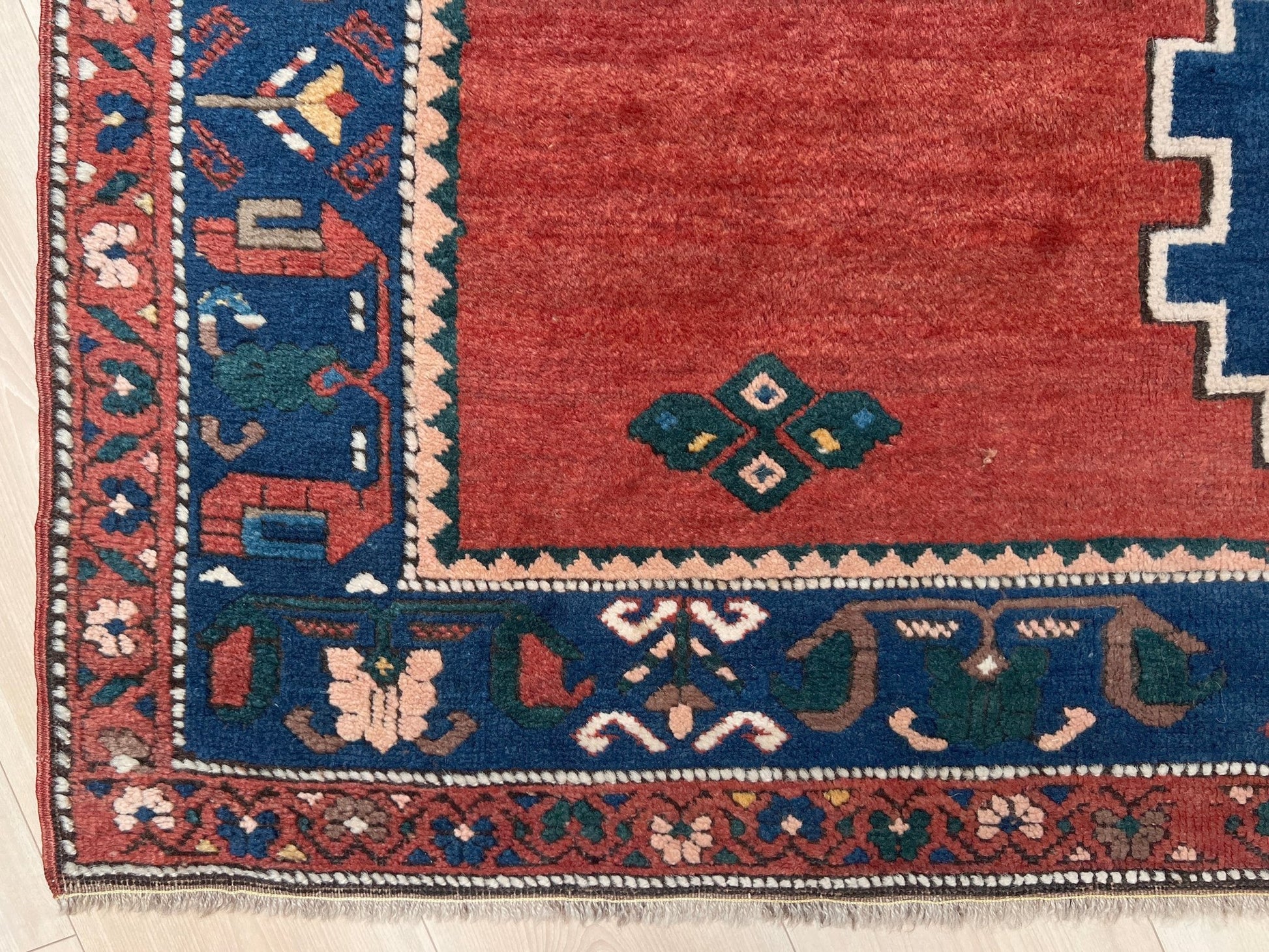 Caucasian terracotta scatter handmade rug shop san francisco bay area. Oriental rug shop palo alto.