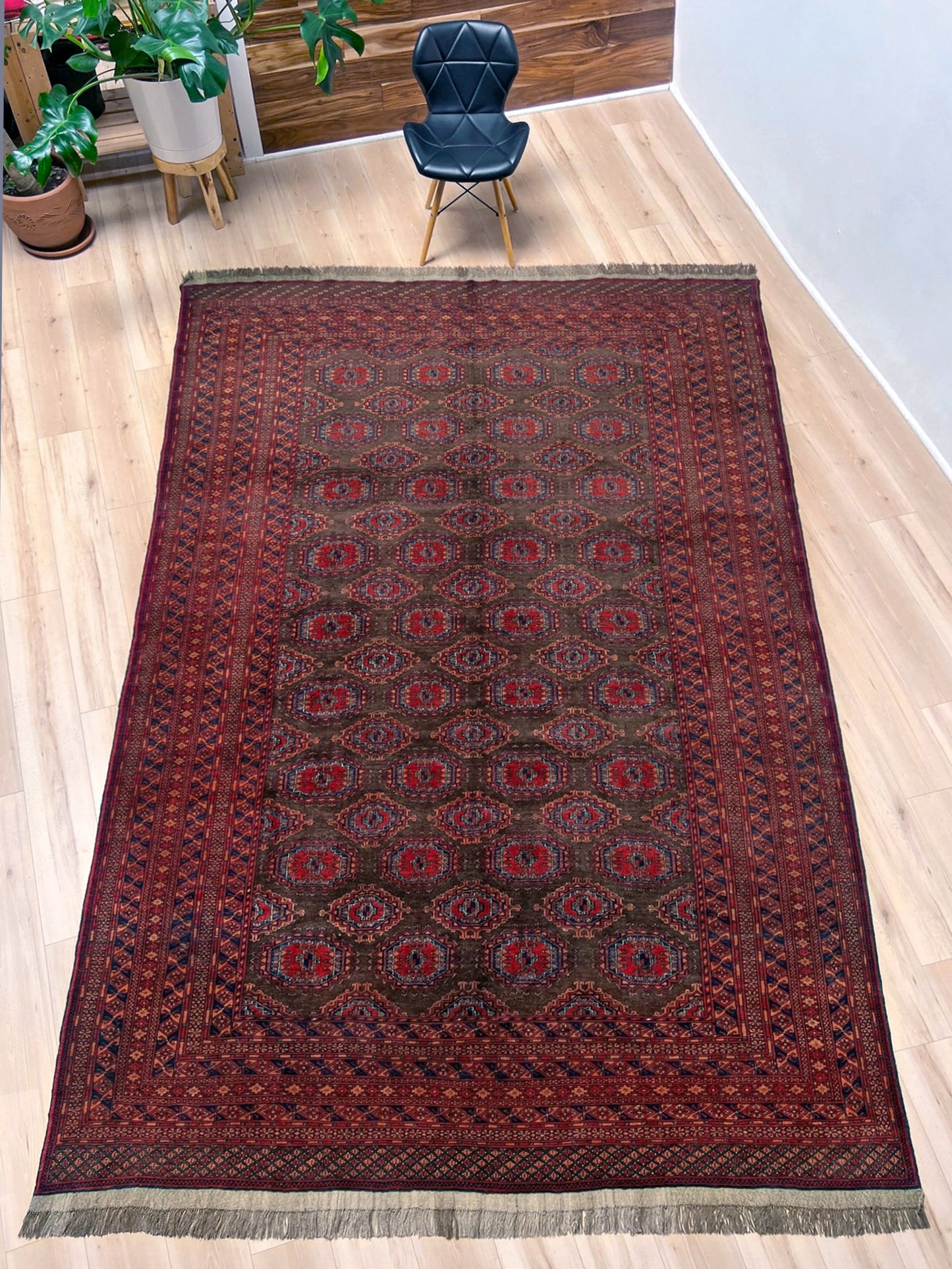 uzbek bukhara vintage rug 9x12. Luxury handmade rug shop palo alto. Oriental rug shop palo alto sf bay area.