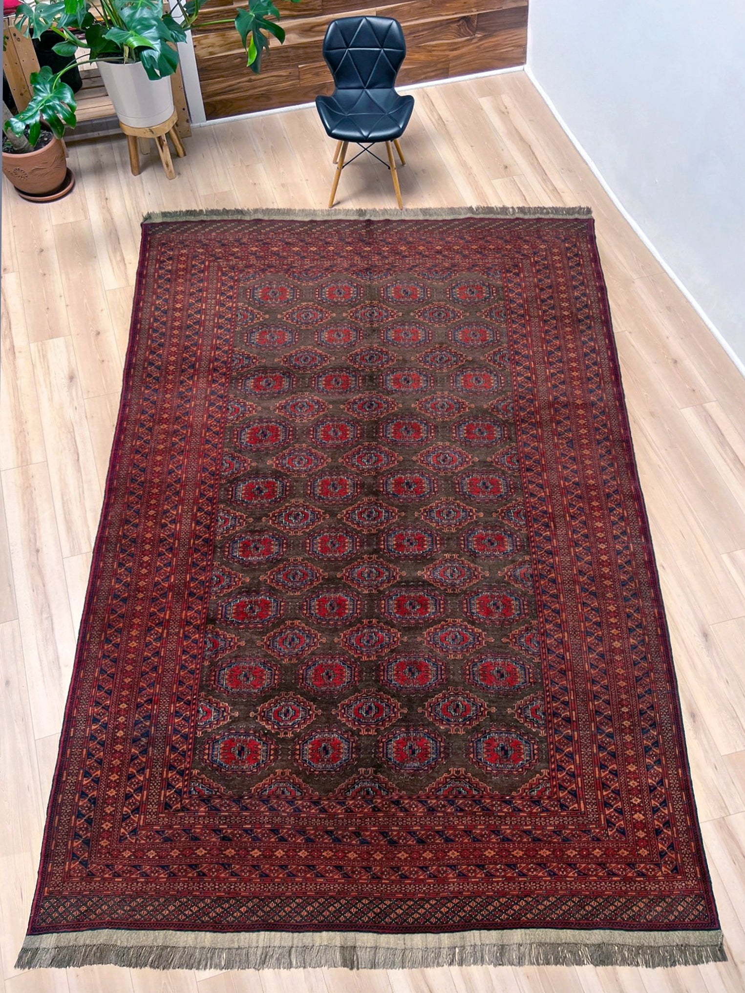 uzbek bukhara vintage rug 9x12. Luxury handmade rug shop palo alto. Oriental rug shop palo alto sf bay area.