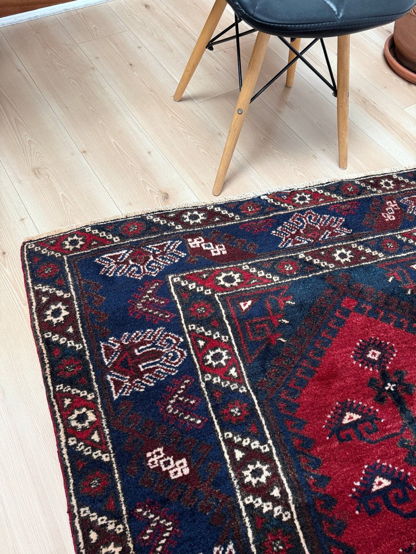 5x7 Dosemealti vintage Turkish tribal rug – top-quality wool, rich crimson red and midnight blue hues, intricate geometric and floral patterns. Perfect for bedroom, living room, or dining area. Handwoven with character and history. Available at the best rug shop in Burlingame CA, SF Bay Area – free shipping!