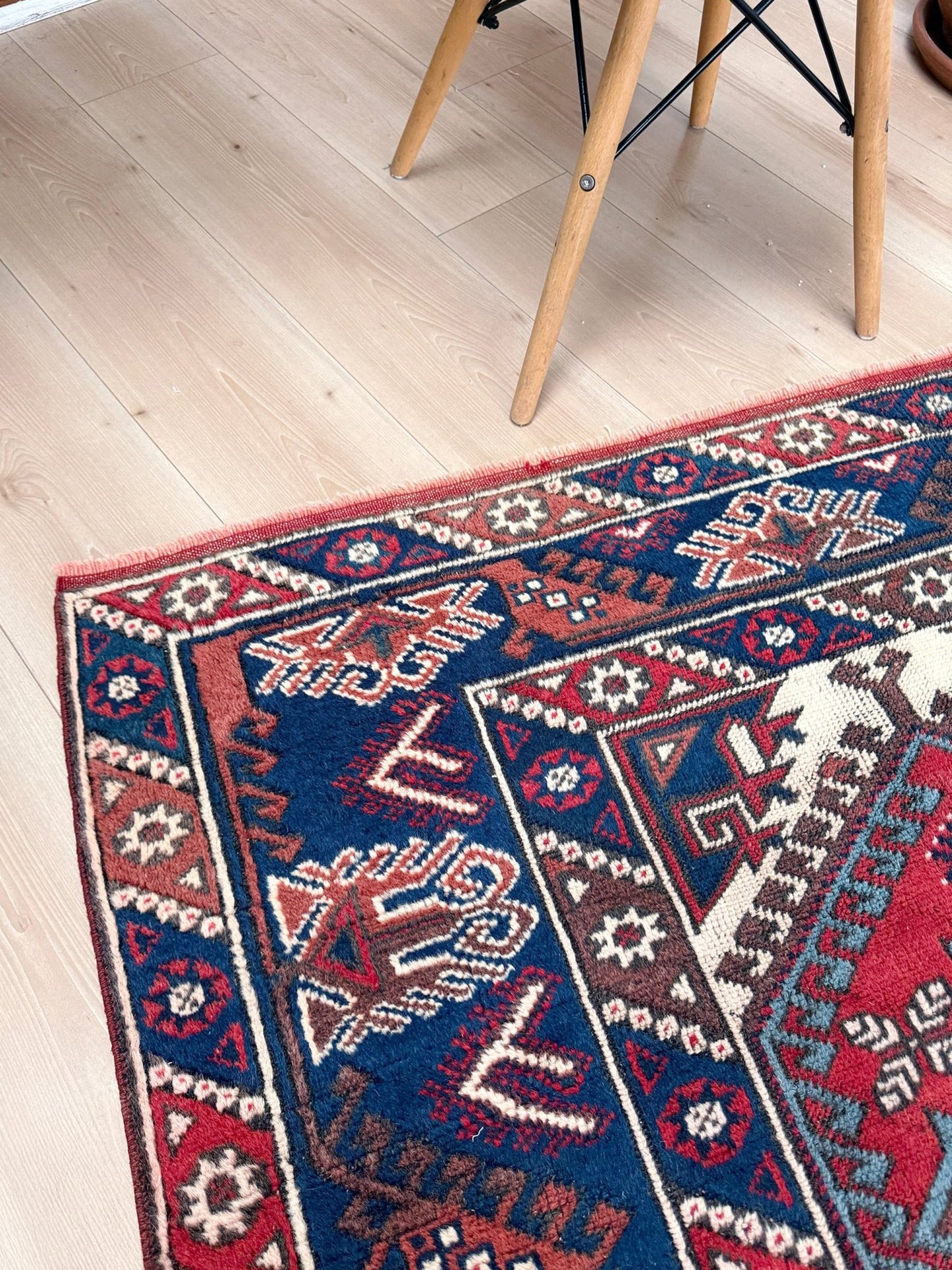 5x7 Dosemealti vintage Turkish tribal rug with geometric medallions. Handmade and available from the best luxury rug shop in the San Francisco Bay Area. Free shipping