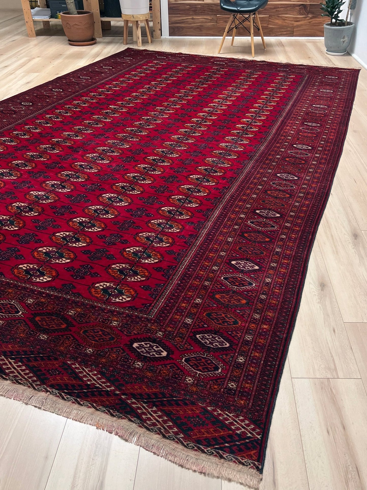 bukhara vintage turkmen rug 8x10. Luxury handmade rug shop palo alto. Oriental rug shop san francisco bay area.