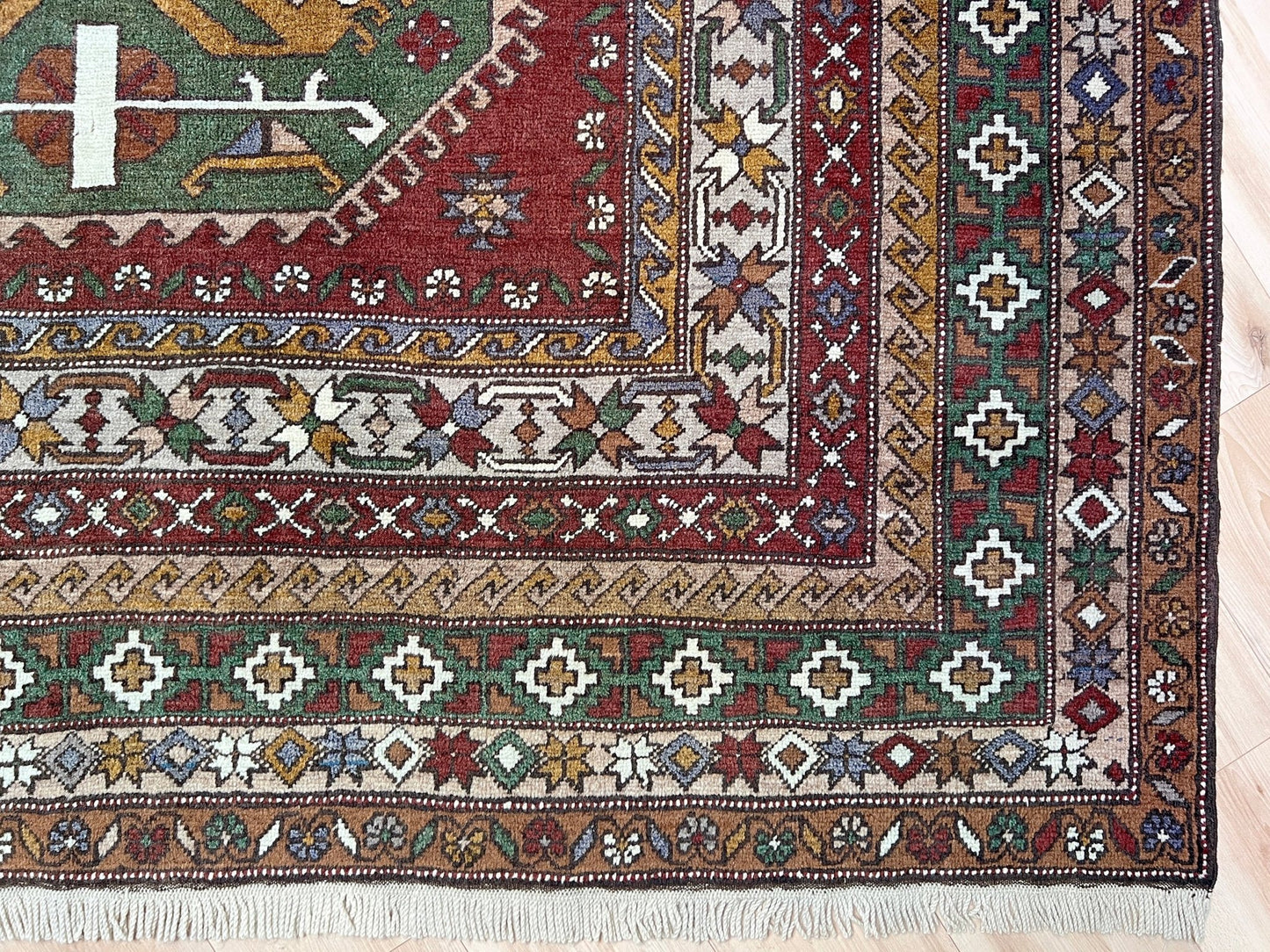 Kars kurdish handmade rug. 6x8 neutral color living room rug shop san francisco bay area. Vintage rug shop palo alto. Handmade rug in living room setting.