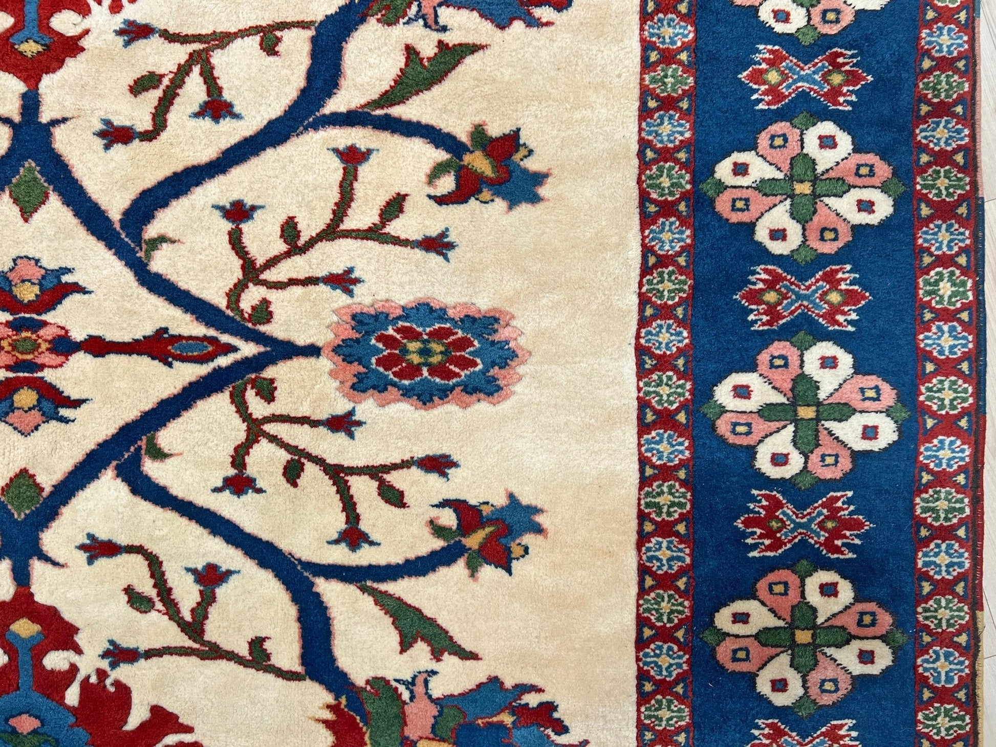 Konya floral turkish rug shop san francisco bay area. Handmade Rug Shop Palo Alto.