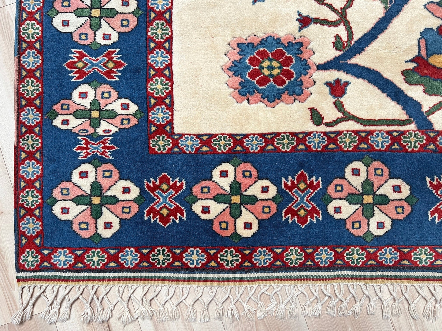 Konya floral turkish rug shop san francisco bay area. Handmade Rug Shop Palo Alto.