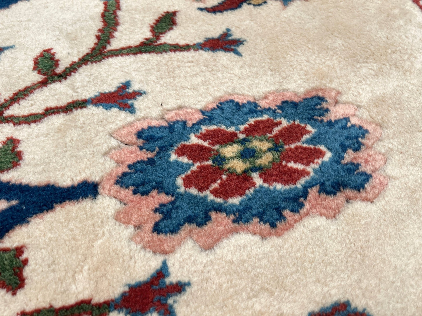 Konya floral turkish rug shop san francisco bay area. Handmade Rug Shop Palo Alto.