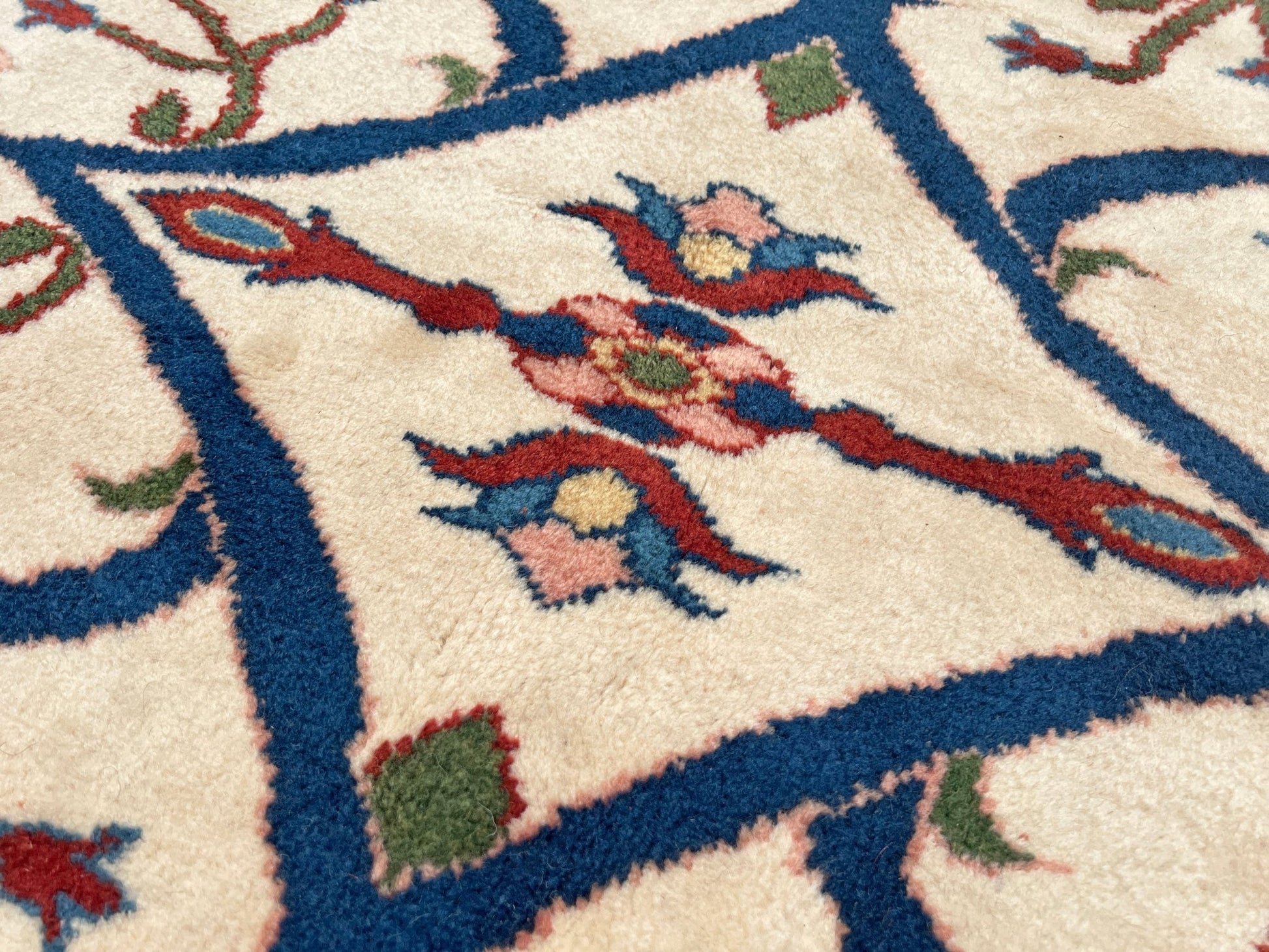 Konya floral turkish rug shop san francisco bay area. Handmade Rug Shop Palo Alto.