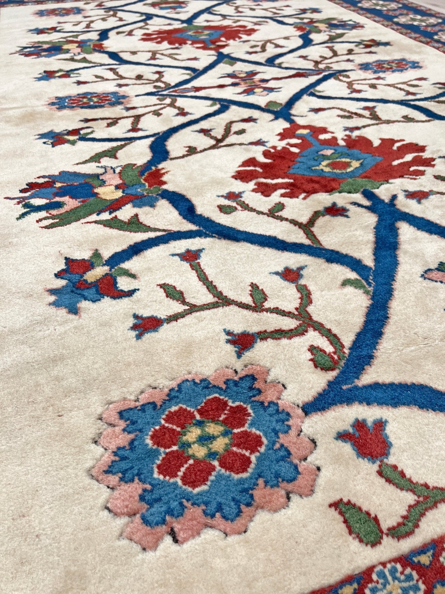 Konya floral turkish rug shop san francisco bay area. Handmade Rug Shop Palo Alto.