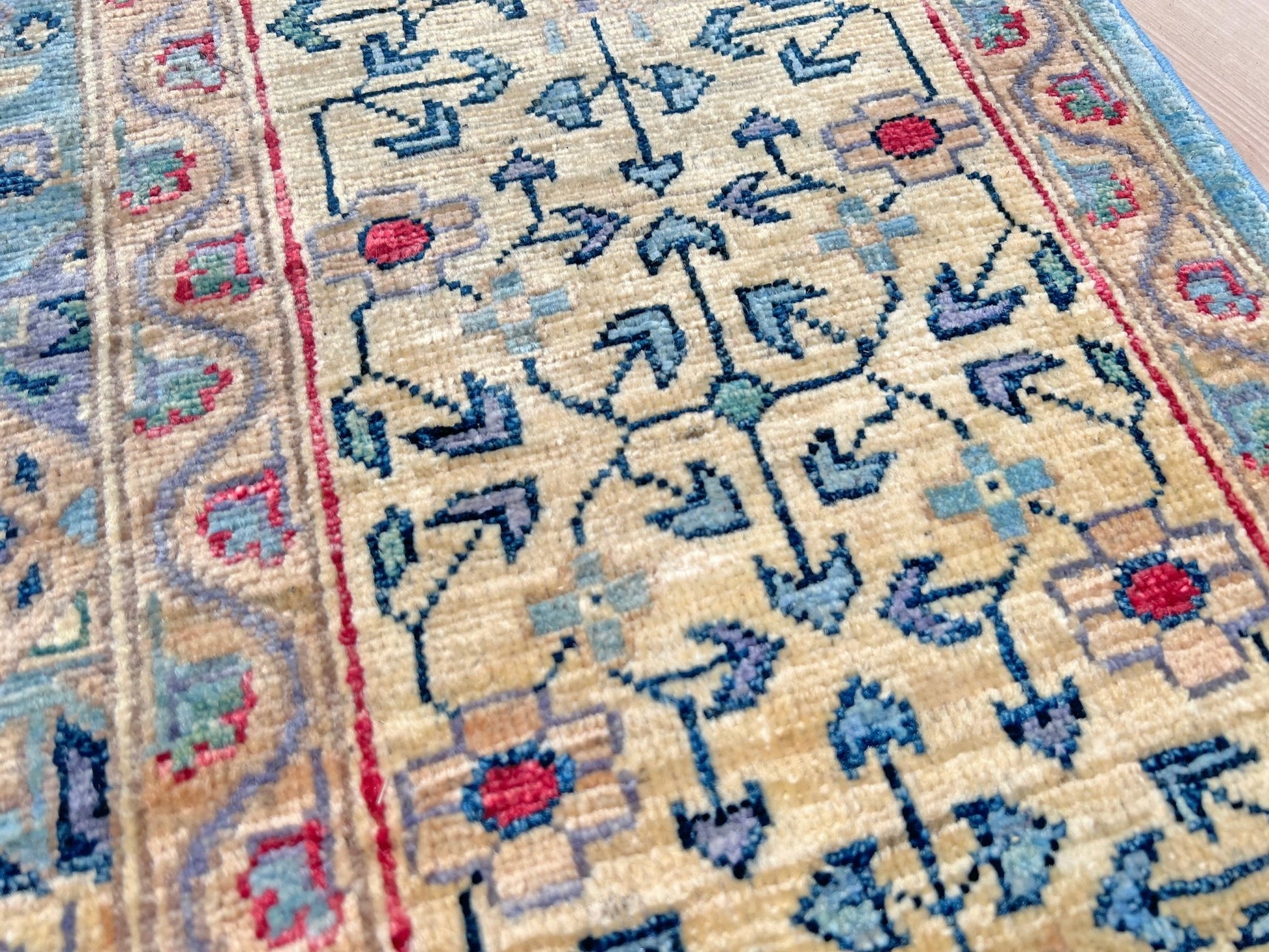 mamluk handmade area rug. Luxury rug for living room. Exquisite rug shop palo alto. Oriental rug shop san francisco bay area.